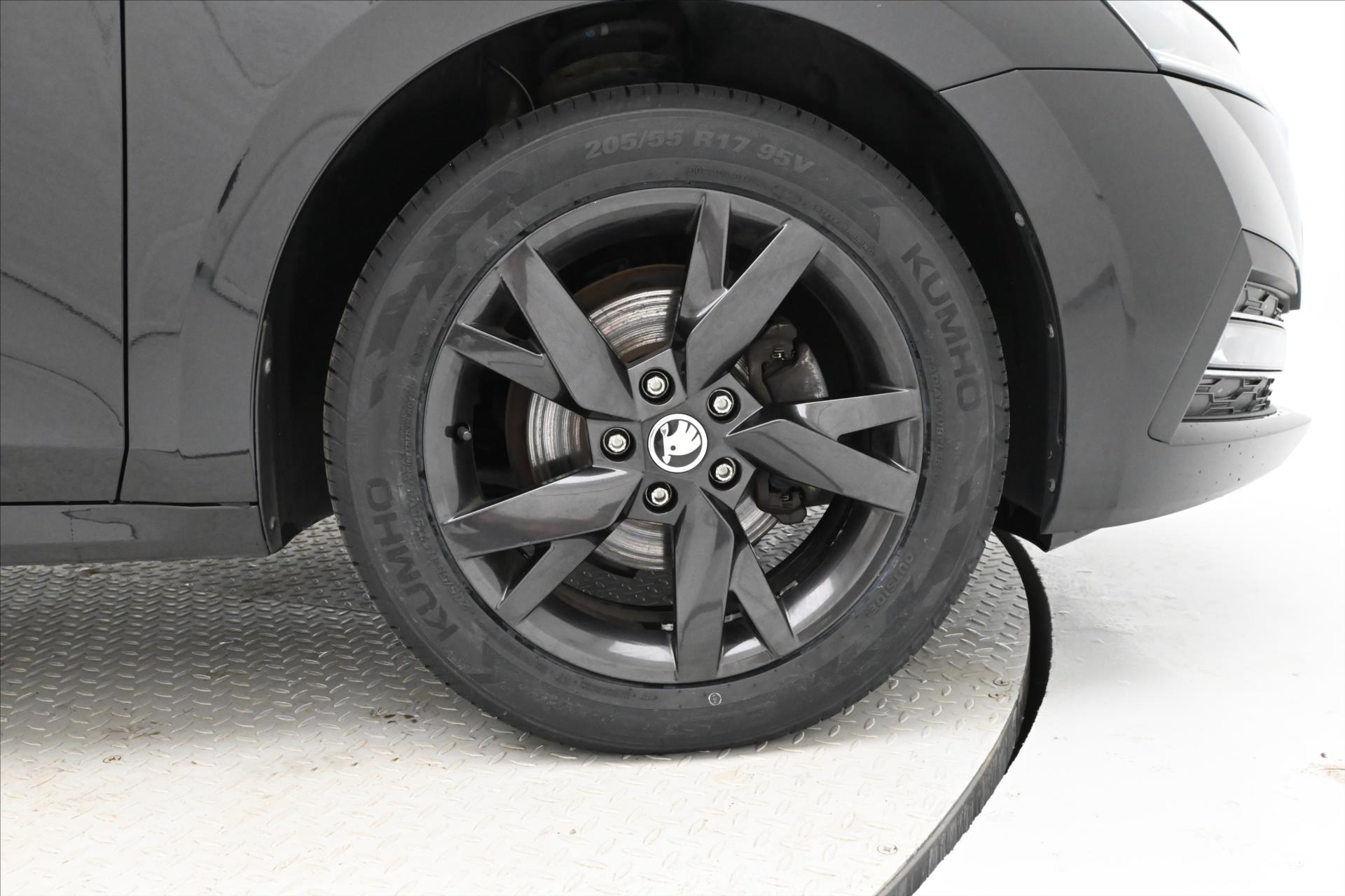 Hlavní fotografie vozu Škoda Octavia 2,0 TDI 110 kW DSG Style Záruka až 5 let (31)