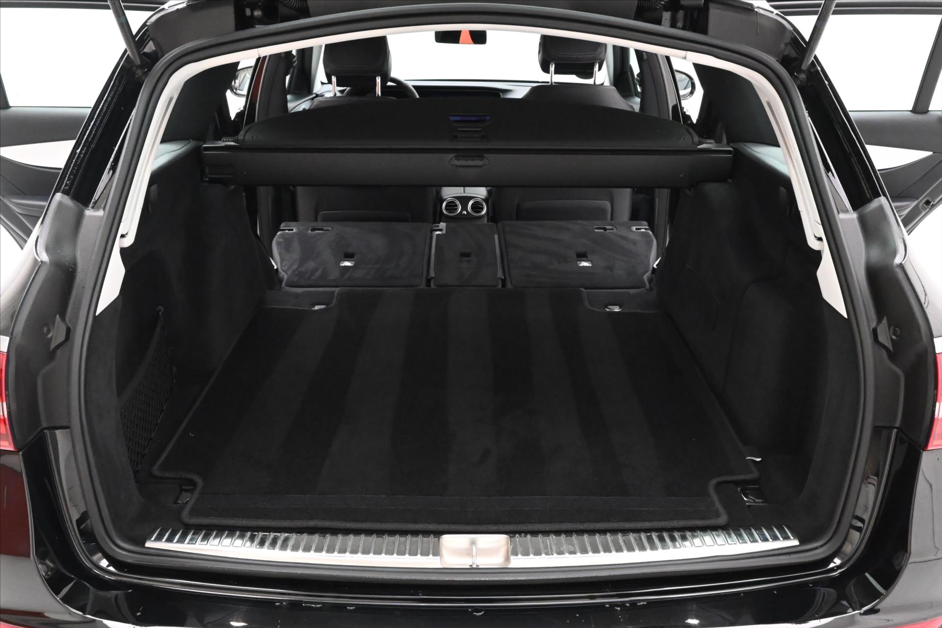 Hlavní fotografie vozu Mercedes-Benz Třídy E 2,0 220d 147 kW 9G-Tronic Avantgarde Záruka až 5 let (11)