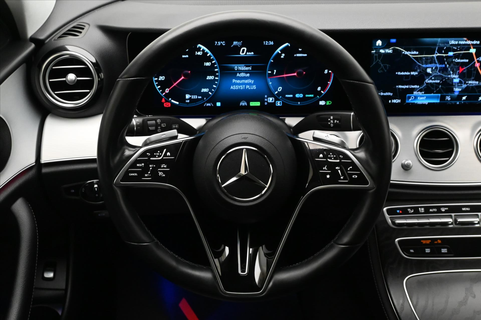 Hlavní fotografie vozu Mercedes-Benz Třídy E 2,0 220d 147 kW 9G-Tronic Avantgarde Záruka až 5 let (18)