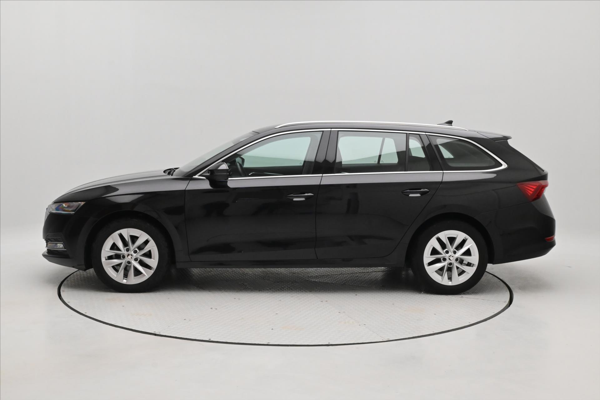 Hlavní fotografie vozu Škoda Octavia 2,0 TDI 110 kW DSG Style Záruka až 5 let (8)