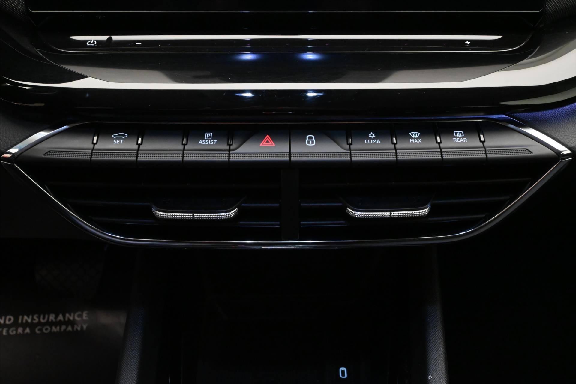 Hlavní fotografie vozu Škoda Octavia 2,0 TDI 110kW DSG Style Záruka až 5 let (22)