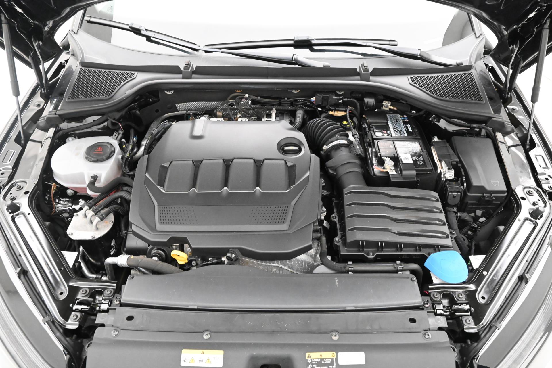 Hlavní fotografie vozu Škoda Octavia 2,0 TDI 110kW DSG Style Záruka až 5 let (9)