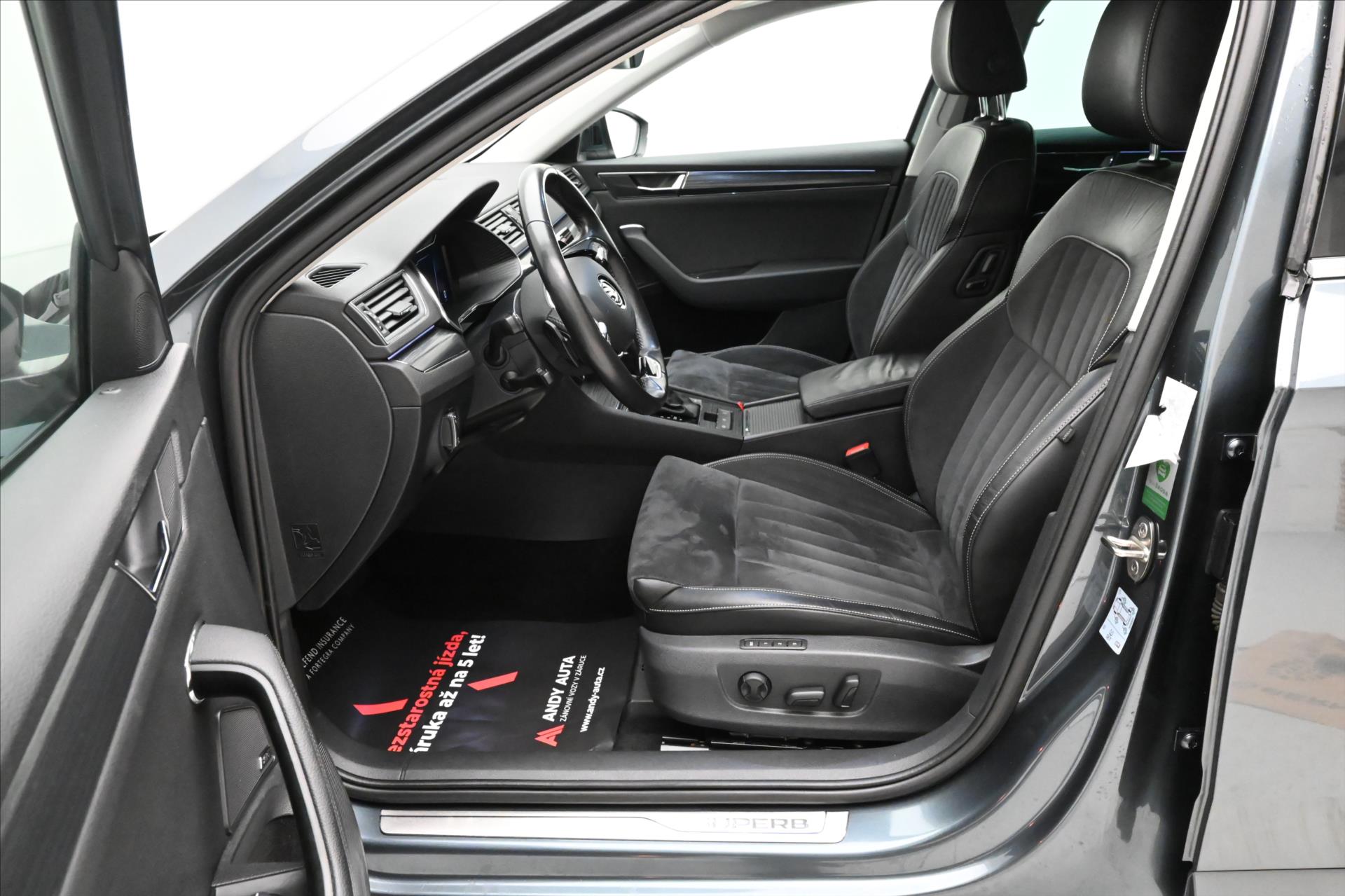 Main photo of the car Skoda Superb 1.4 TSI iV 160 kW DSG Style Warranty up to 5 years (13)