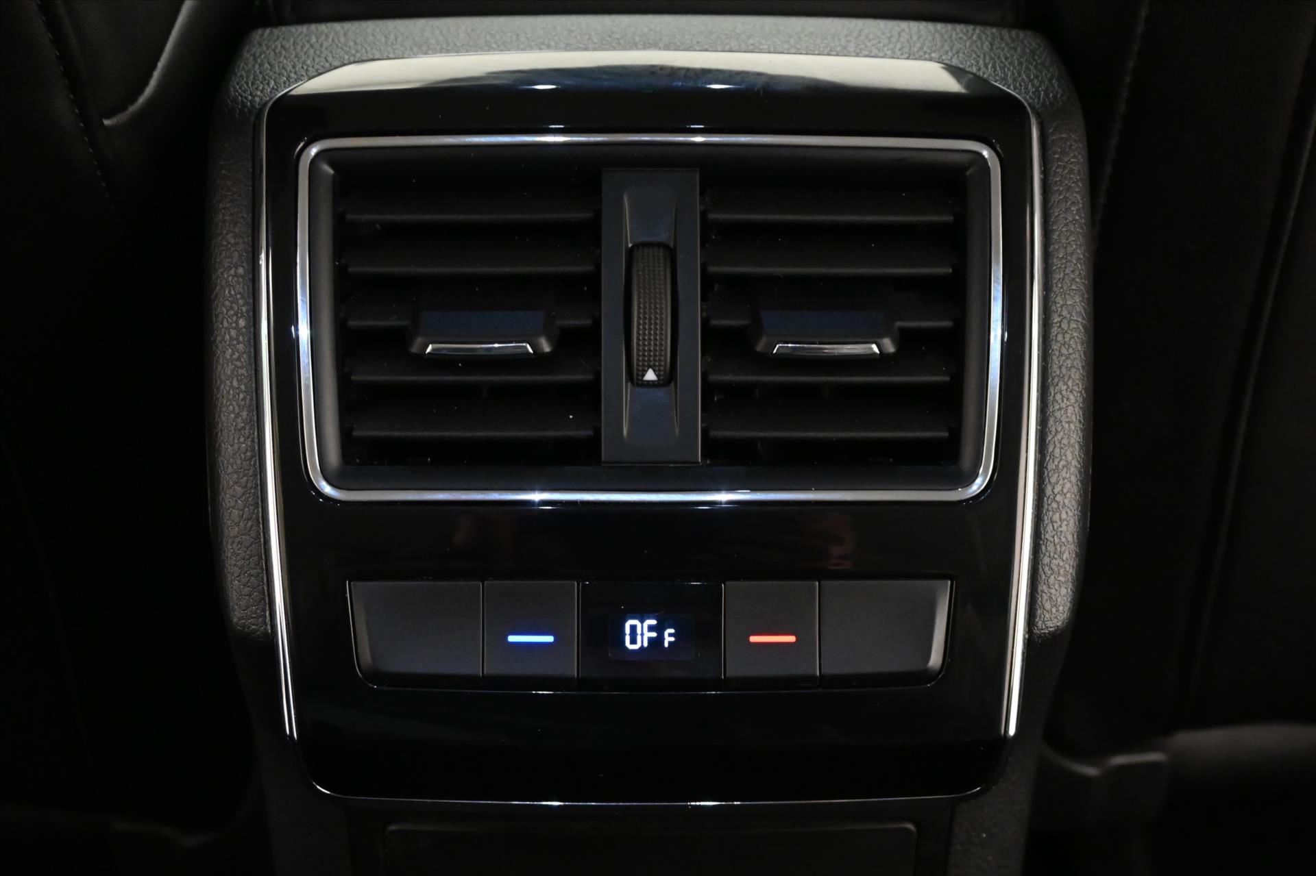 Hlavní fotografie vozu Škoda Superb 1,4 TSI iV 160 kW DSG Style Záruka až 5 let (23)