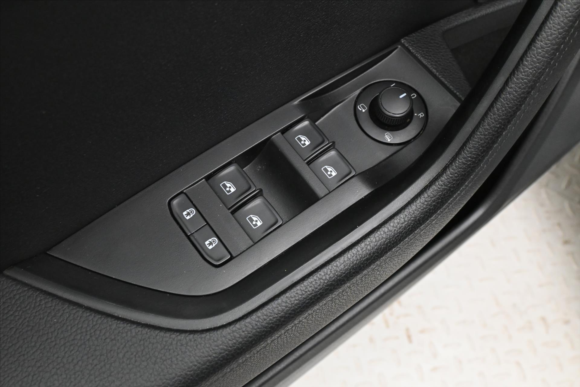 Hlavní fotografie vozu Škoda Superb 1,4 TSI iV 160 kW DSG Style Záruka až 5 let (27)