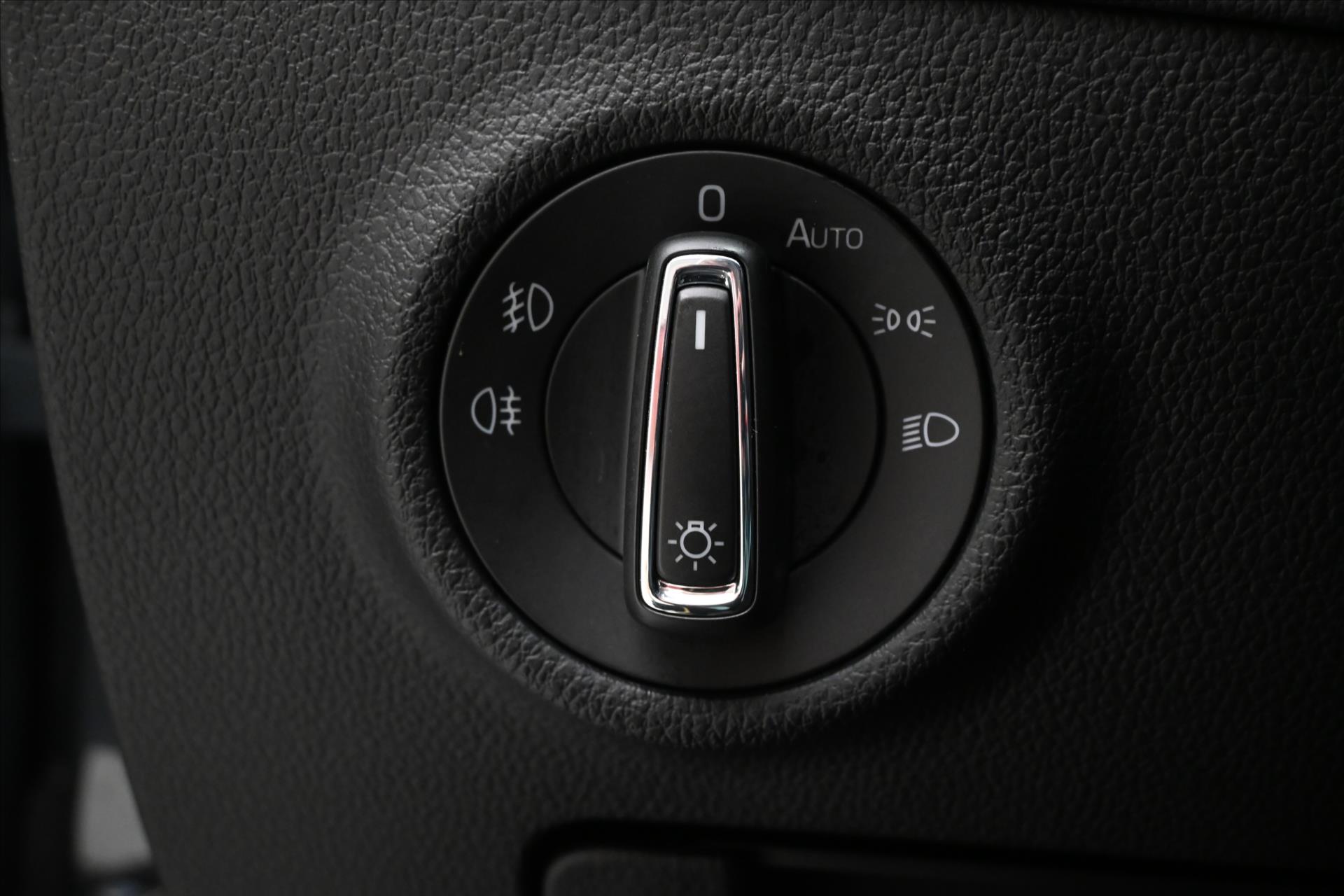 Hlavní fotografie vozu Škoda Superb 1,4 TSI iV 160 kW DSG Style Záruka až 5 let (28)