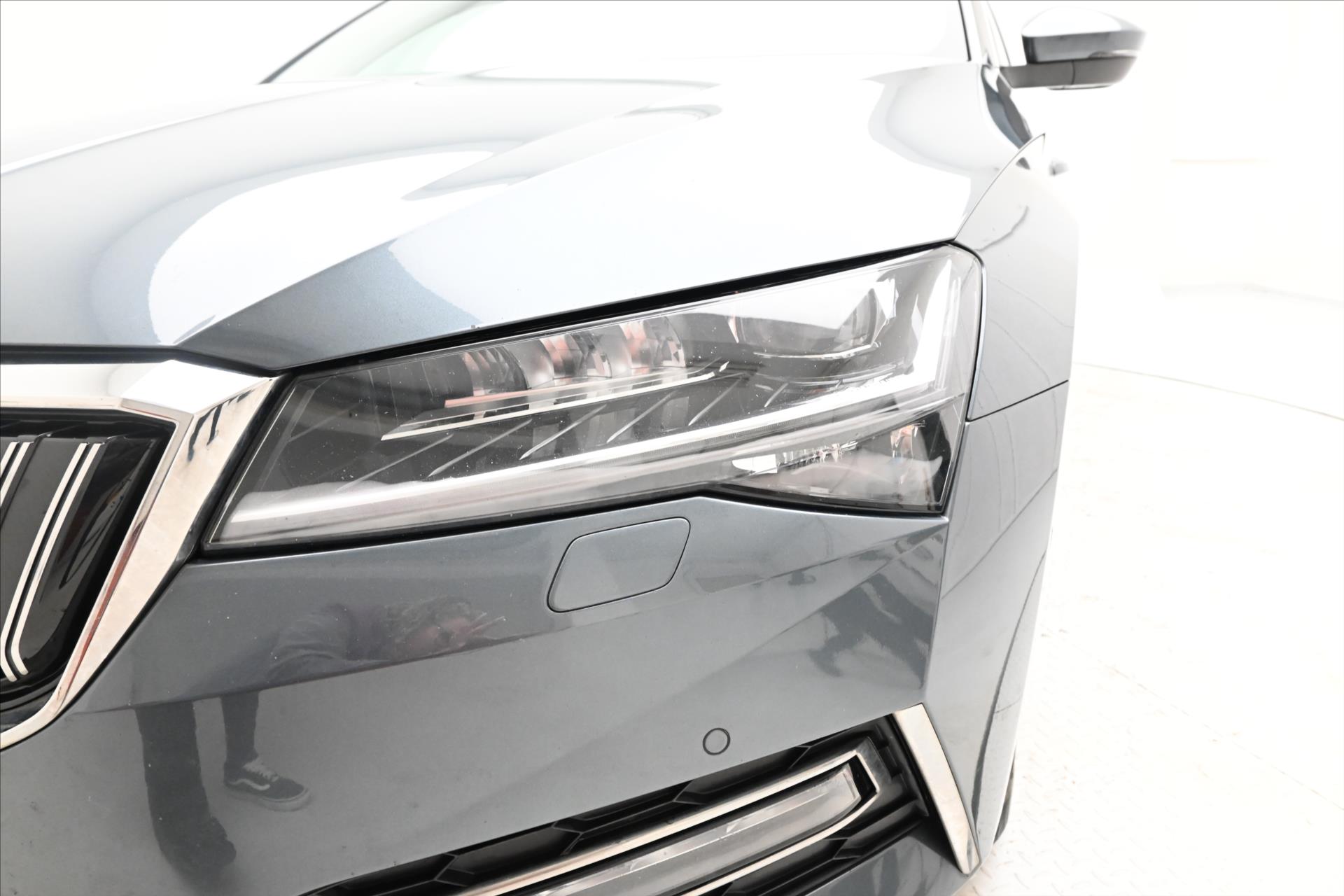 Main photo of the car Skoda Superb 1.4 TSI iV 160 kW DSG Style Warranty up to 5 years (31)