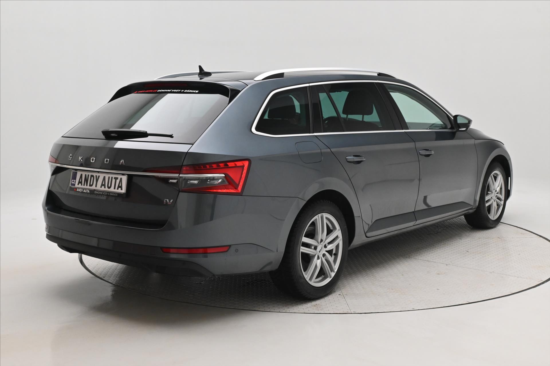 Hlavní fotografie vozu Škoda Superb 1,4 TSI iV 160 kW DSG Style Záruka až 5 let (5)