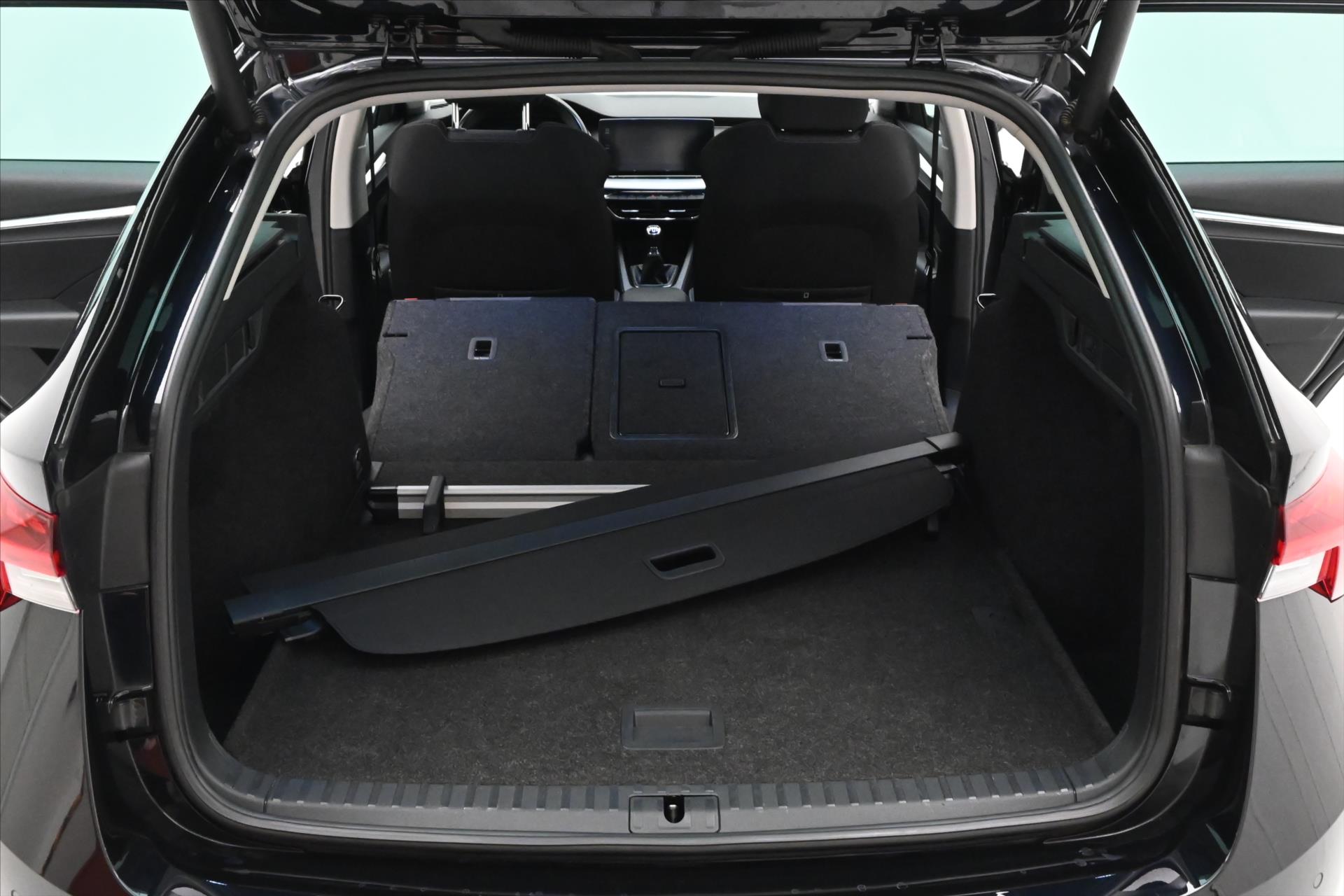 Main photo of the car Skoda Octavia 1.5 TSI 110 kW Style Warranty up to 5 years (11)