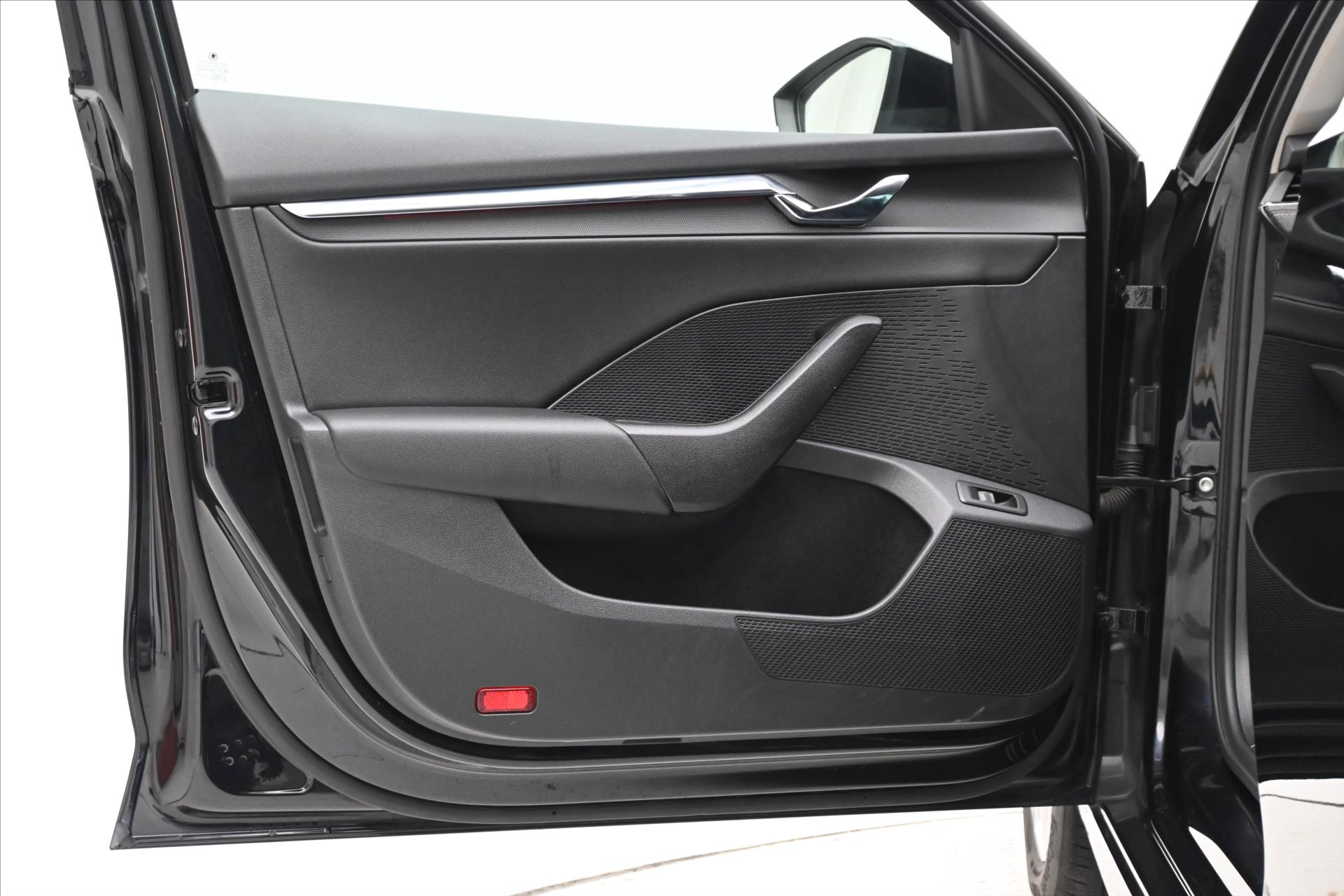 Main photo of the car Skoda Octavia 1.5 TSI 110 kW Style Warranty up to 5 years (24)