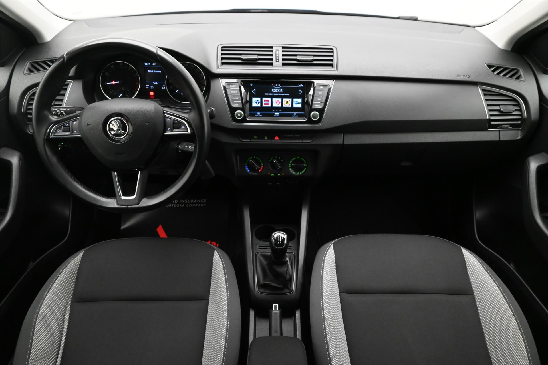 Hlavní fotografie vozu Škoda Fabia 1,0 TSI 70 kW Ambition Tažné Záruka až 5 let (15)