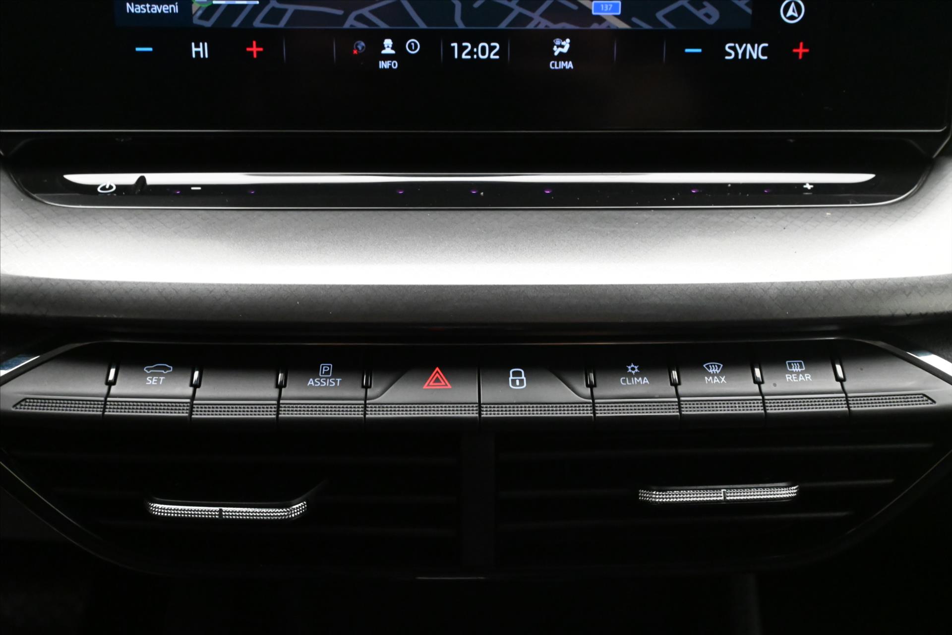 Hlavní fotografie vozu Škoda Octavia 2,0 TDI 110kW DSG Ambition Záruka až 5 let (21)