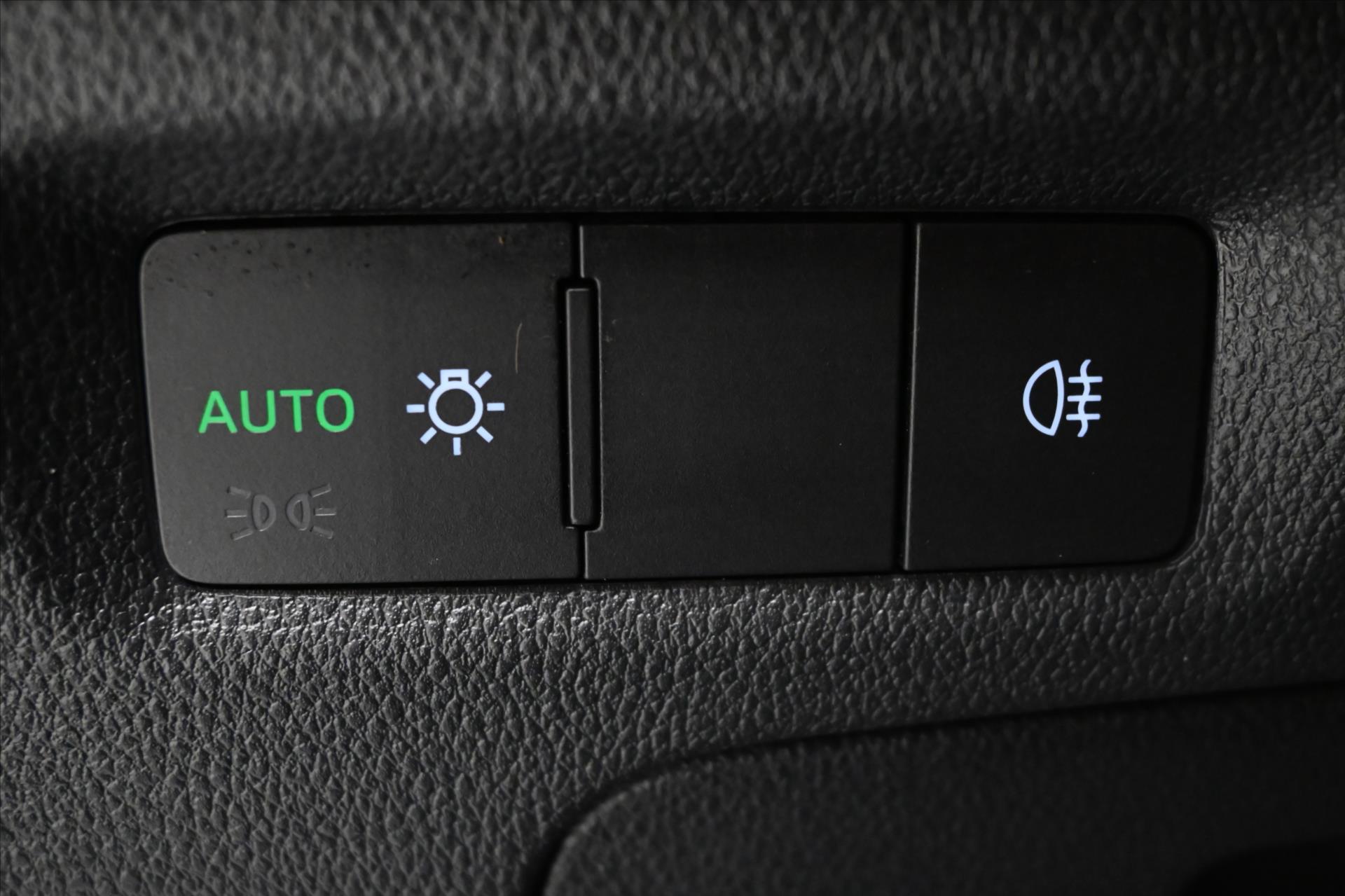 Hlavní fotografie vozu Škoda Octavia 2,0 TDI 110kW DSG Ambition Záruka až 5 let (26)