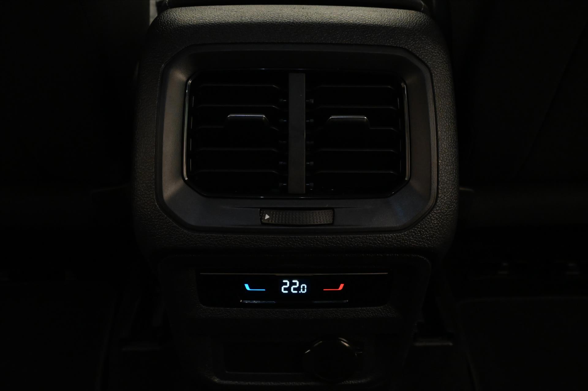 Hlavní fotografie vozu Volkswagen Tiguan 2,0 TDI 110 kW DSG Life Záruka až 5 let (22)