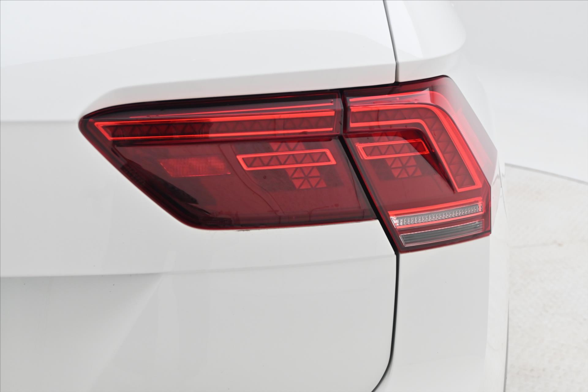 Hlavní fotografie vozu Volkswagen Tiguan 2,0 TDI 110 kW DSG Life Záruka až 5 let (29)