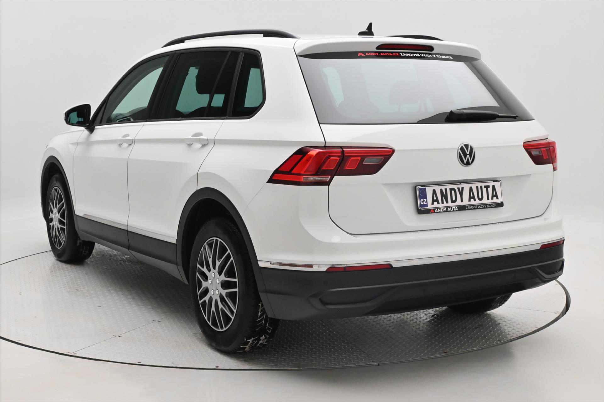 Hlavní fotografie vozu Volkswagen Tiguan 2,0 TDI 110 kW DSG Life Záruka až 5 let (7)