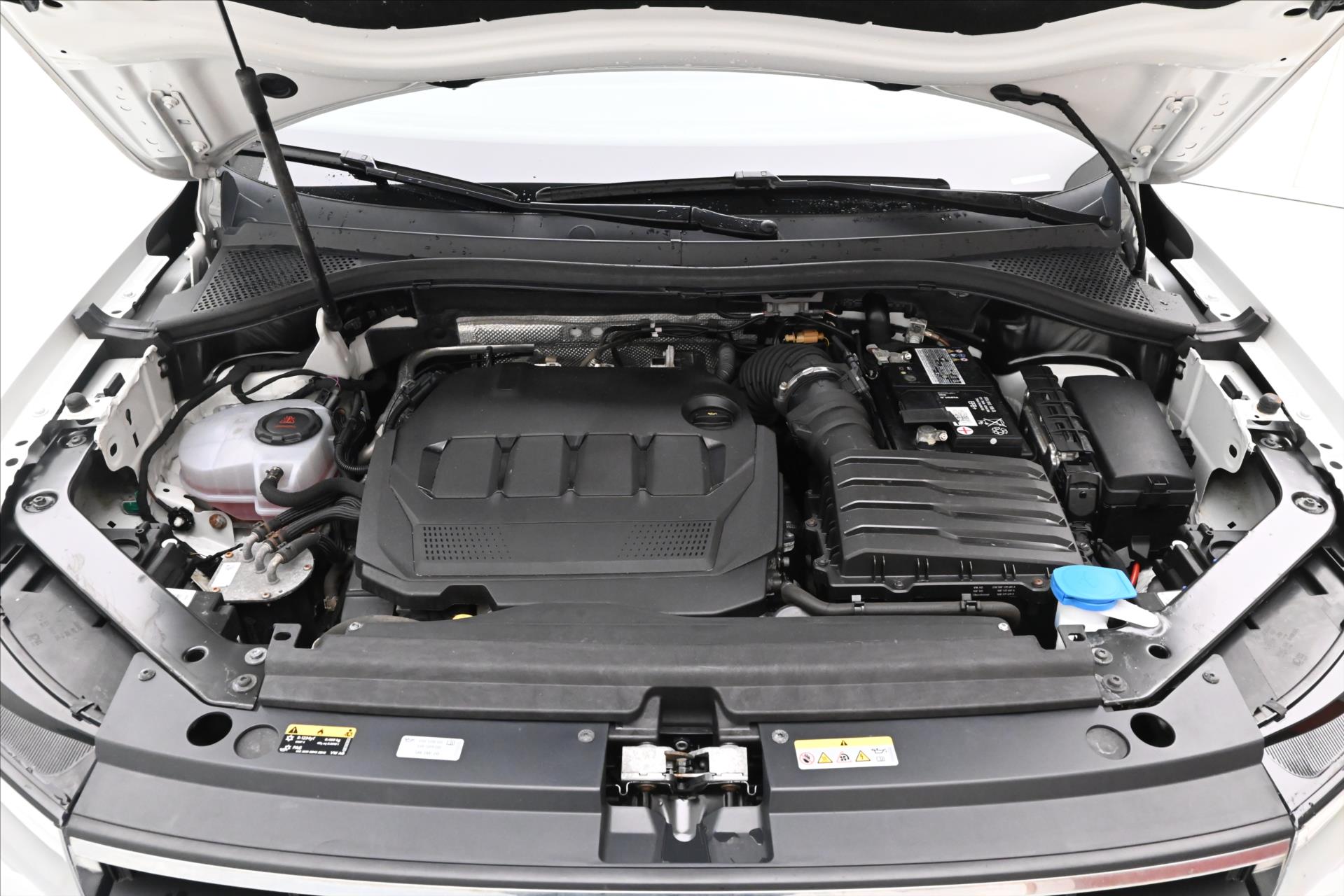 Hlavní fotografie vozu Volkswagen Tiguan 2,0 TDI 110 kW DSG Life Záruka až 5 let (9)