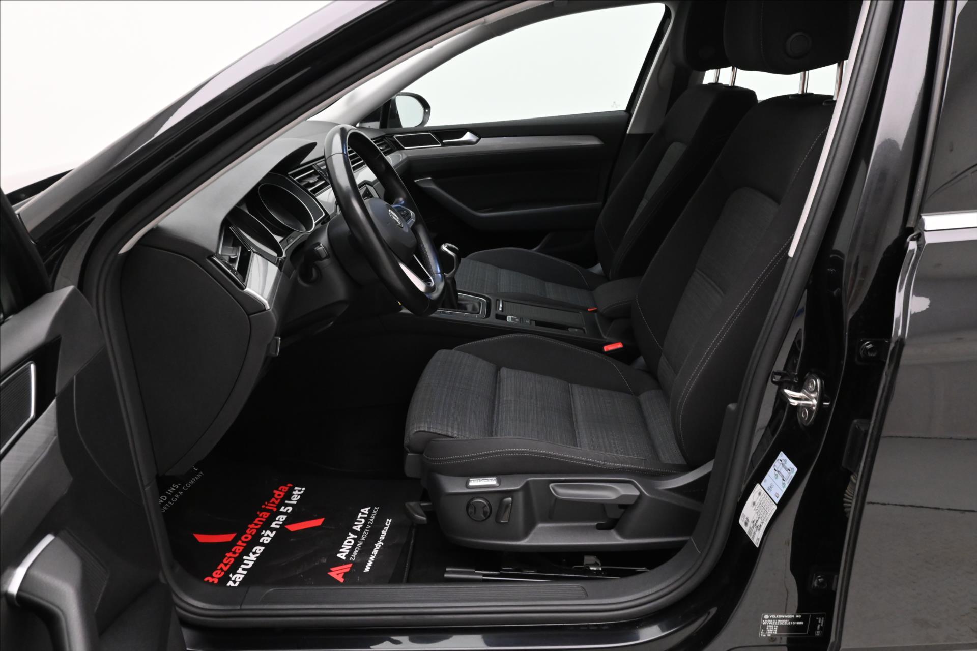 Hlavní fotografie vozu Volkswagen Passat 2,0 TDI 110 kW Business Záruka až 5 let (13)