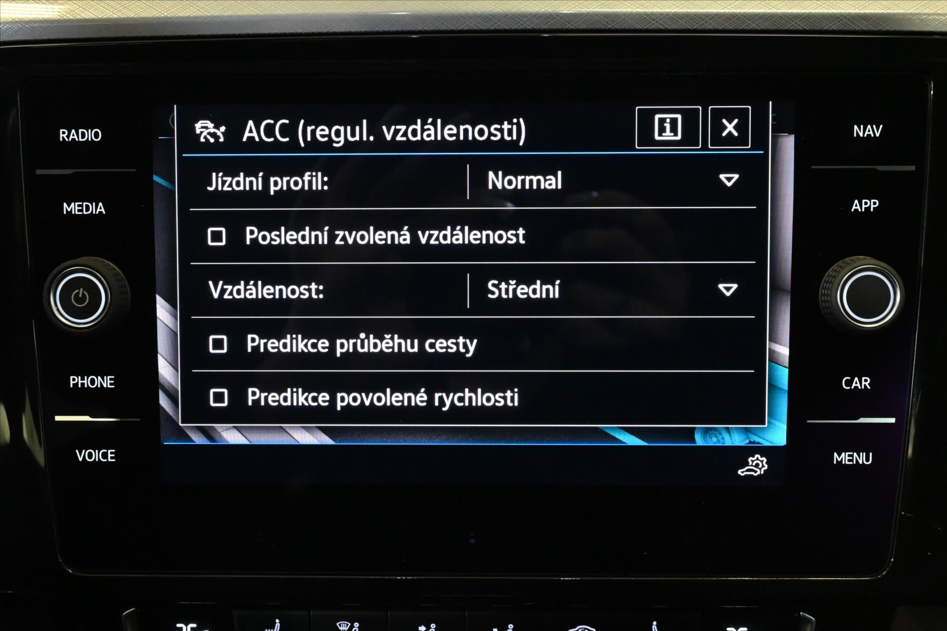Hlavní fotografie vozu Volkswagen Passat 2,0 TDI 110 kW Business Záruka až 5 let (20)