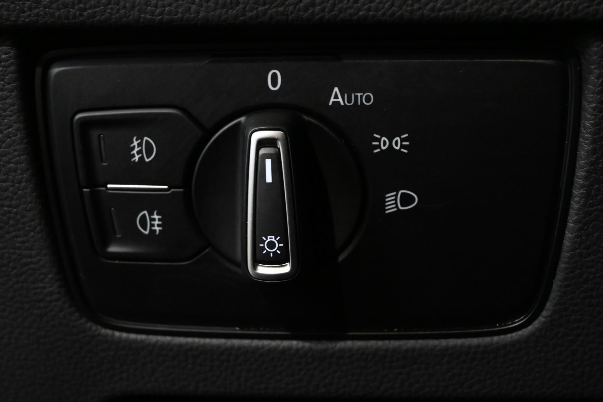 Hlavní fotografie vozu Volkswagen Passat 2,0 TDI 110 kW Business Záruka až 5 let (26)