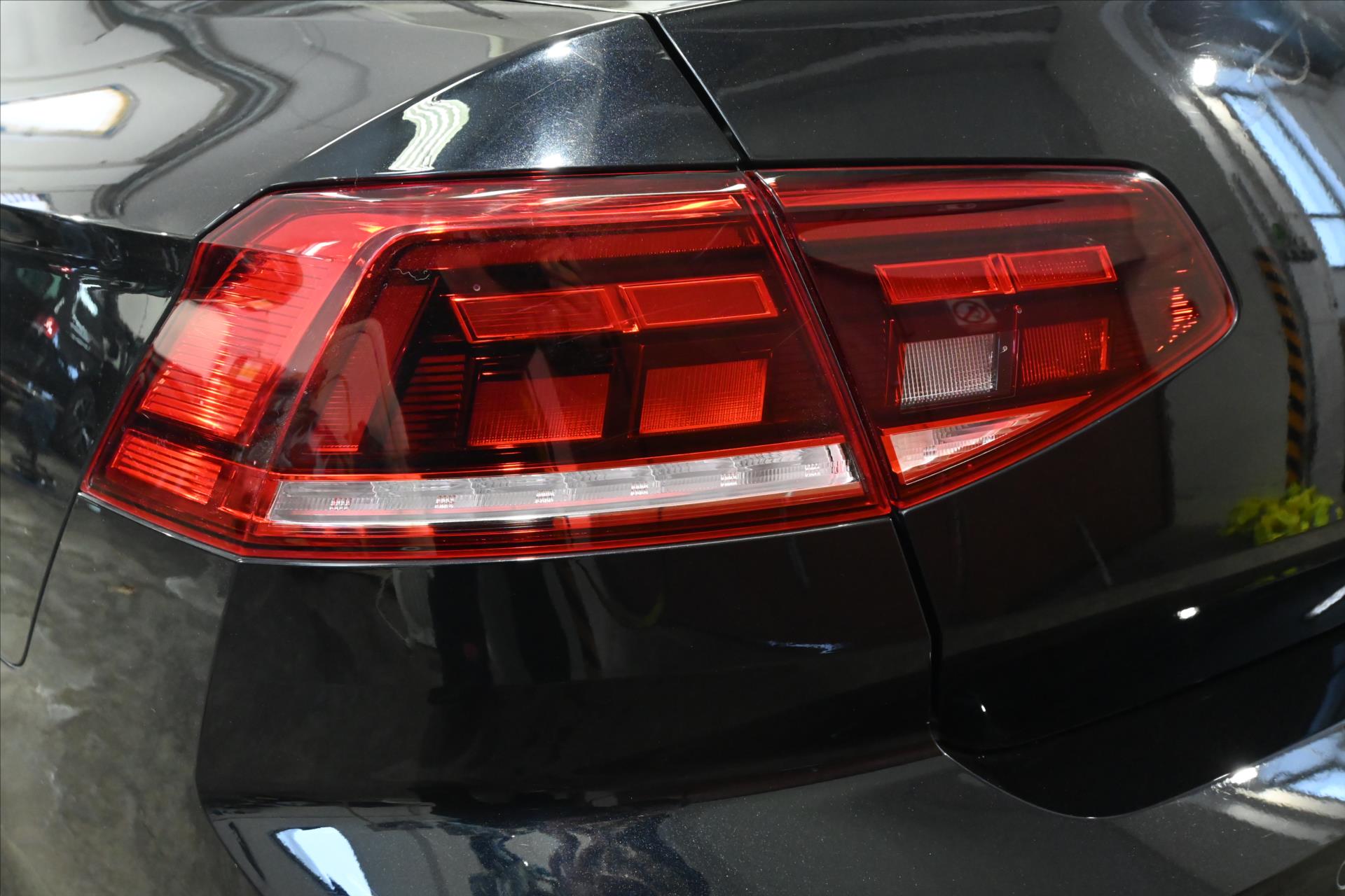 Hlavní fotografie vozu Volkswagen Passat 2,0 TDI 110 kW Business Záruka až 5 let (30)