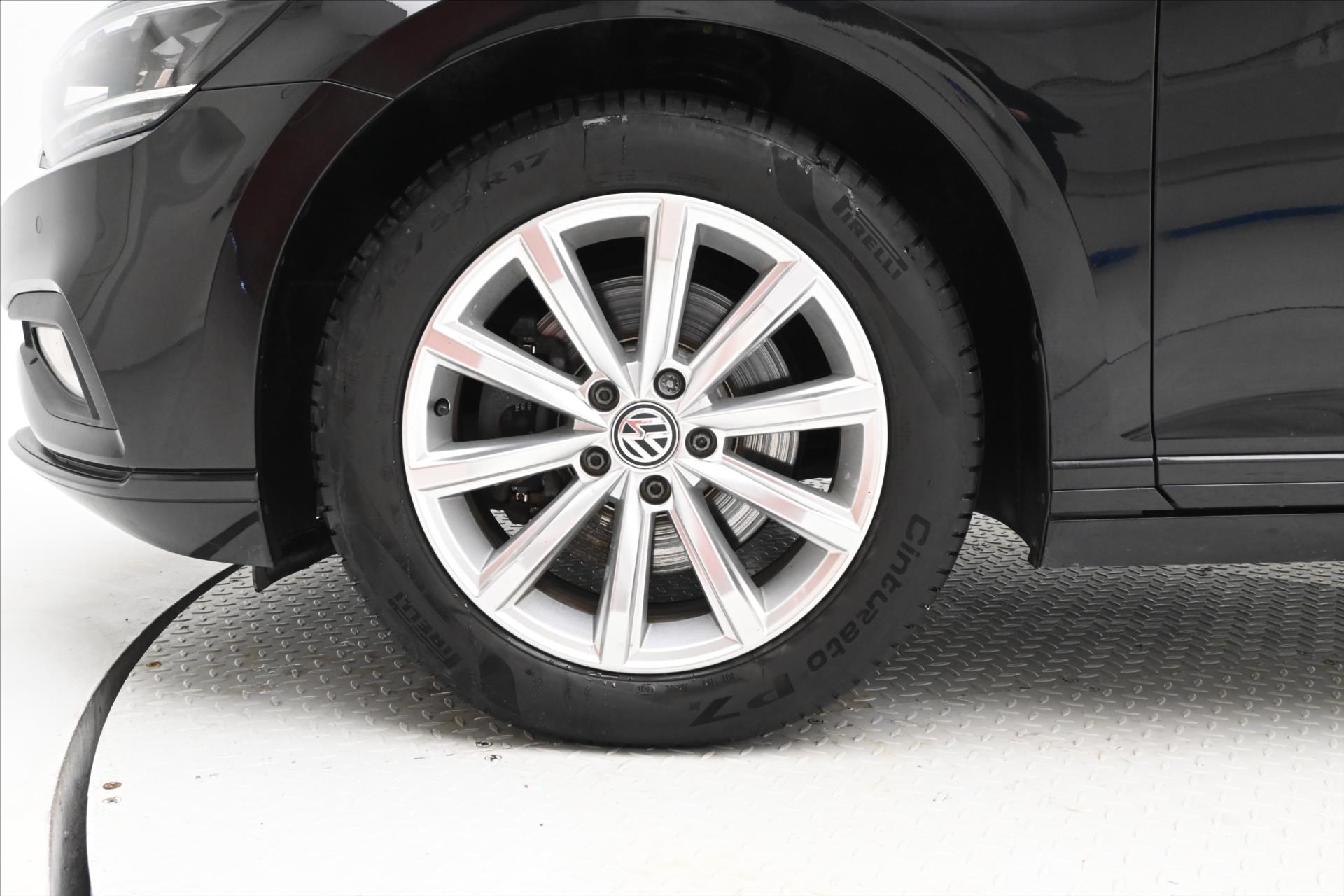 Hlavní fotografie vozu Volkswagen Passat 2,0 TDI 110 kW Business Záruka až 5 let (31)