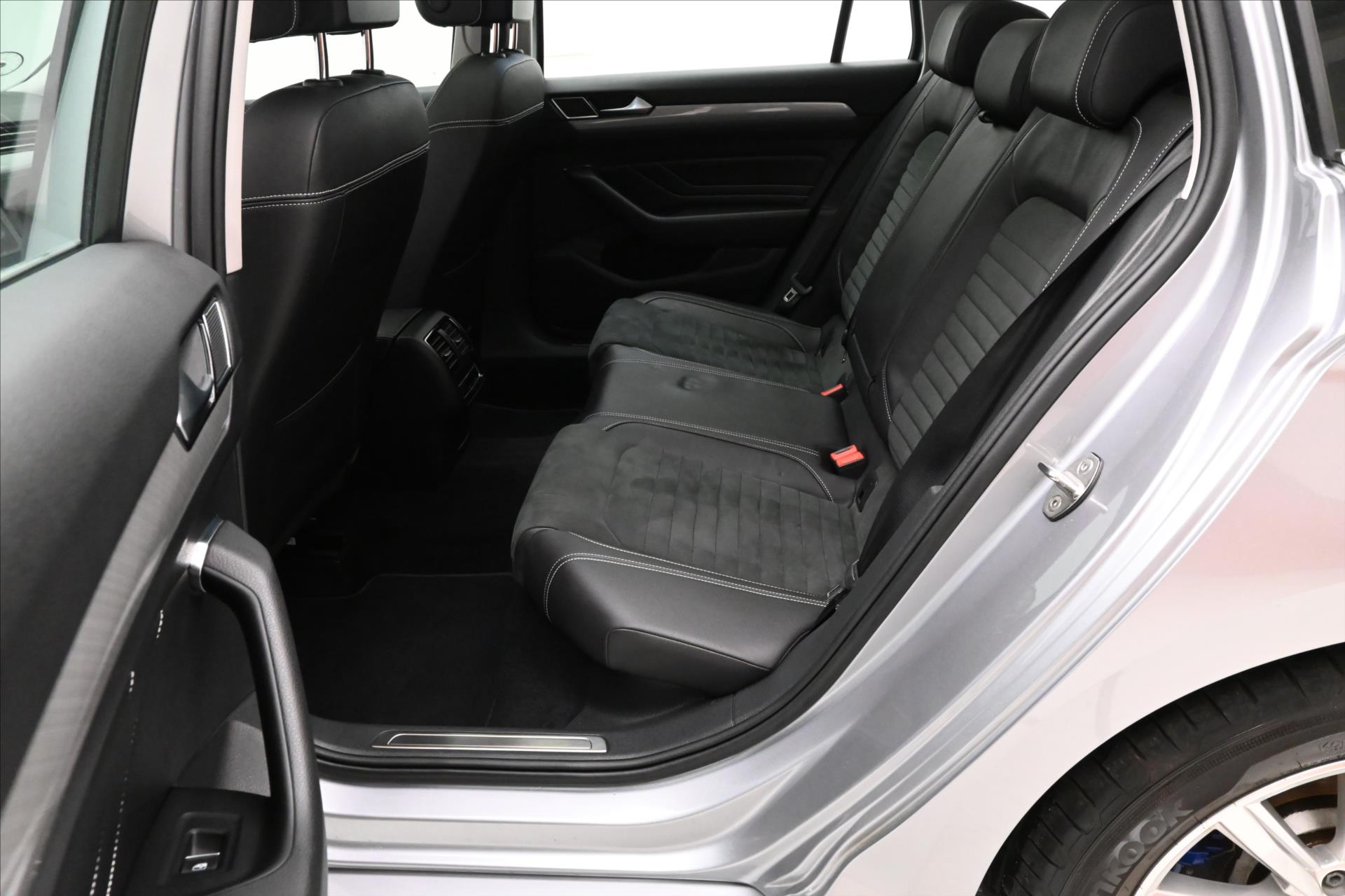 Hlavní fotografie vozu Volkswagen Passat 1,4 GTE 160kW PHEV DSG Záruka až 5 let (15)