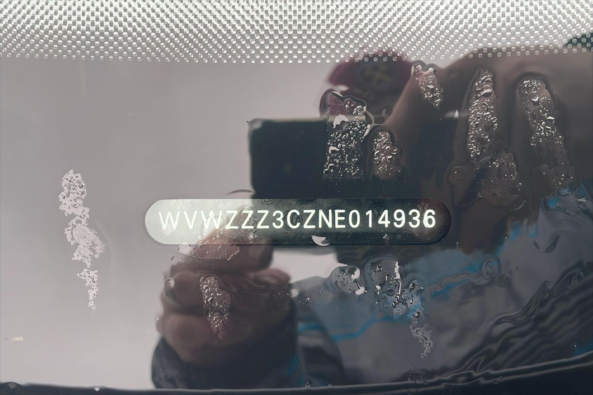 Hlavní fotografie vozu Volkswagen Passat 1,4 TSI Hybrid 160kW GTE DSG VŮZ PŘIPRAVUJEME K PRO (3)