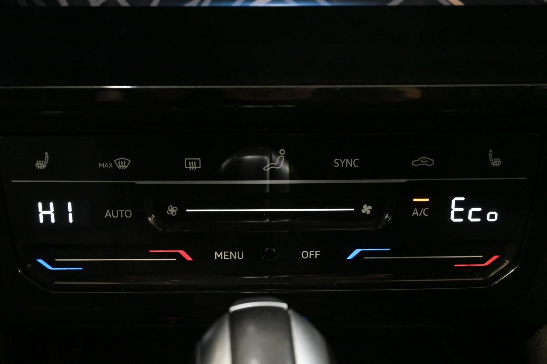 Hlavní fotografie vozu Volkswagen Passat 1,4 GTE 160 kW DSG Plug-IN Hybrid Záruka až 5 let (20)