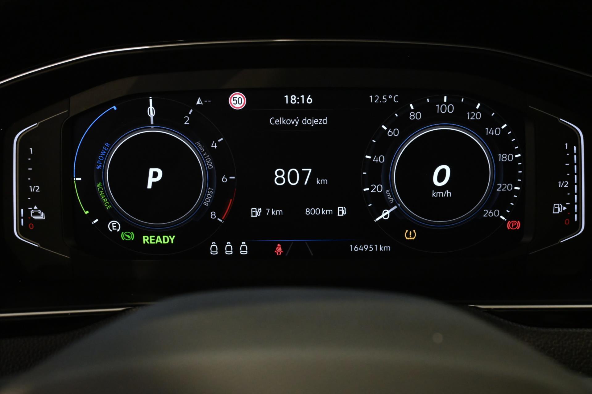 Hlavní fotografie vozu Volkswagen Passat 1,4 GTE 160 kW PHEV DSG Záruka až 5 let (16)