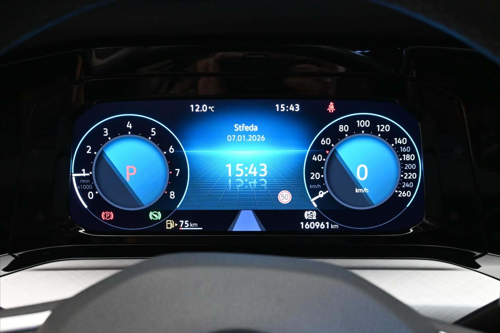 Hlavní fotografie vozu Volkswagen Golf 1,5 eTSI 96 kW DSG Life Business Záruka až 5 let (16)