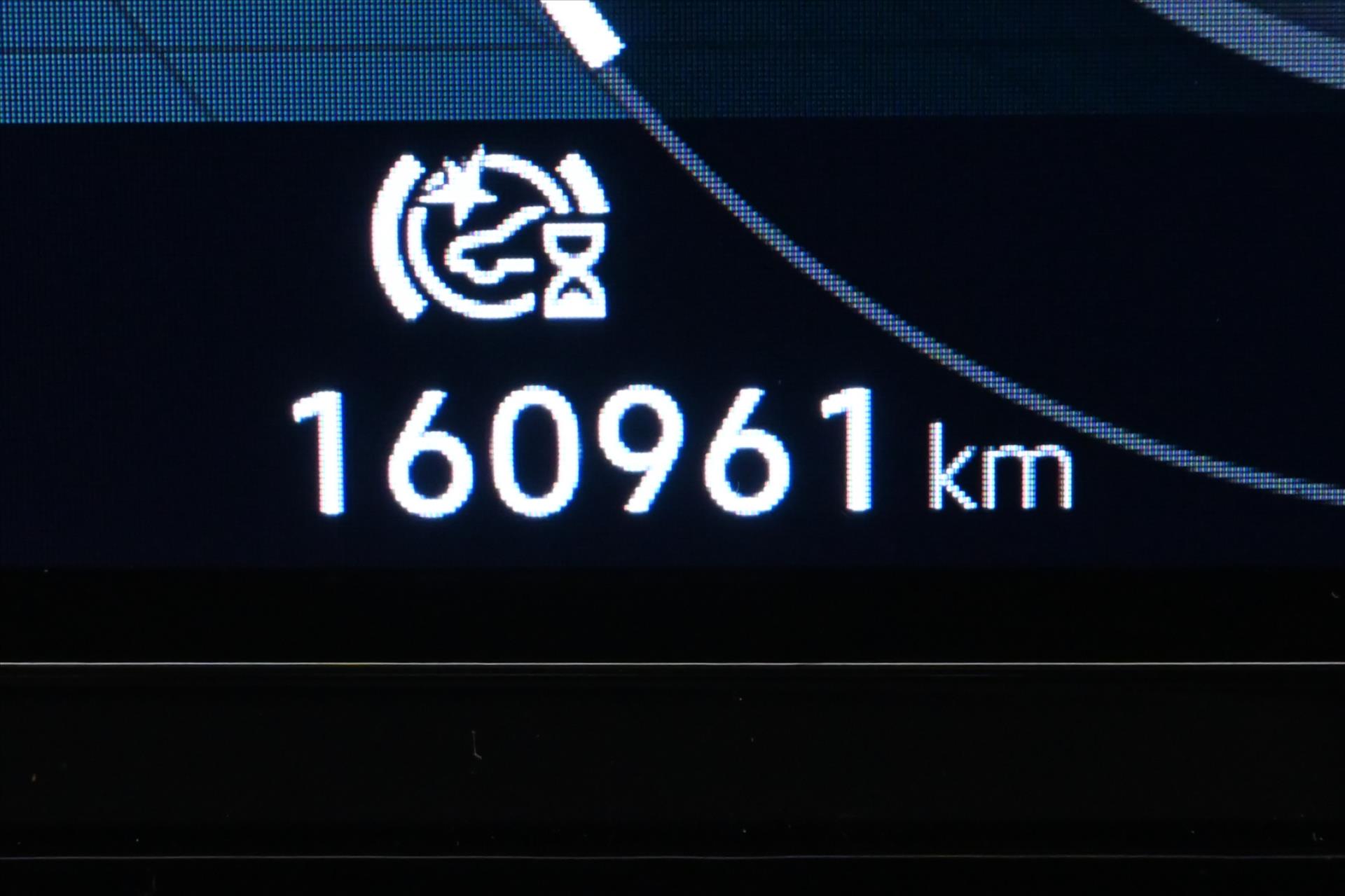 Hlavní fotografie vozu Volkswagen Golf 1,5 eTSI 96 kW DSG Life Business Záruka až 5 let (17)