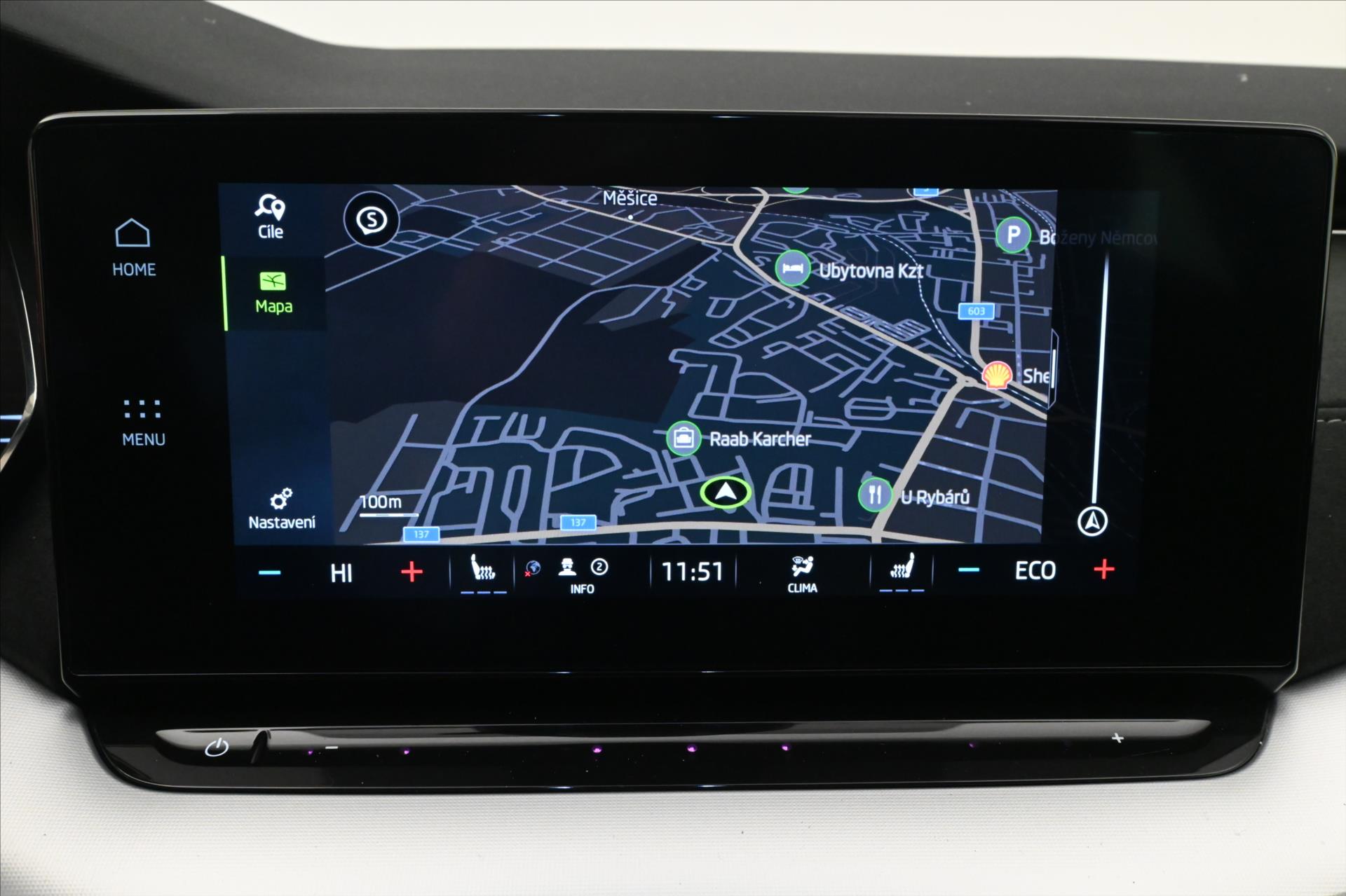 Hlavní fotografie vozu Škoda Octavia 1,4 TSI iV 150kW DSG Business Záruka až 5 let (19)