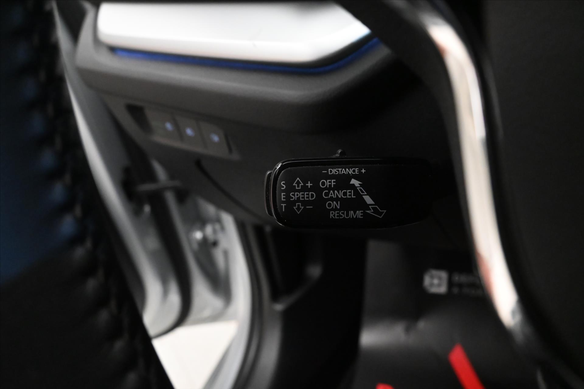 Hlavní fotografie vozu Škoda Octavia 1,4 TSI iV 150kW DSG Business Záruka až 5 let (24)