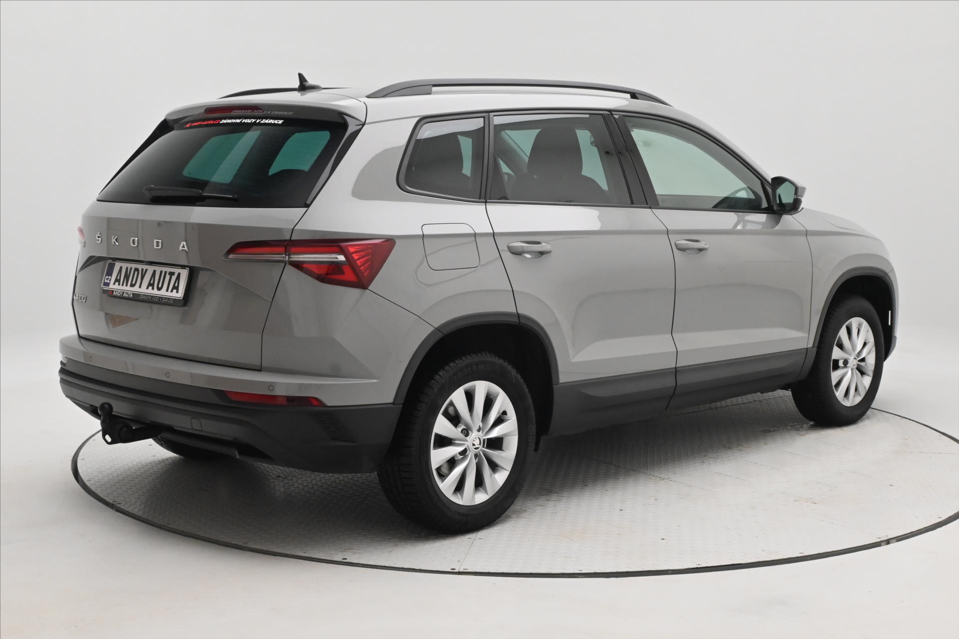 Hlavní fotografie vozu Škoda Karoq 1,0 TSI 81 kW Business Tažné zařízení Záruka až 5 let (5)