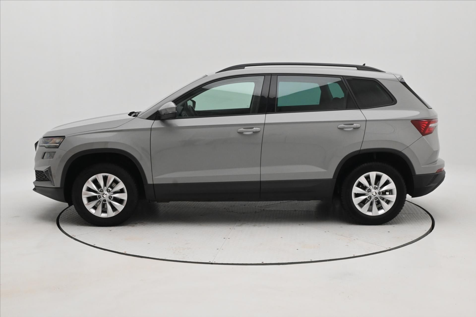 Hlavní fotografie vozu Škoda Karoq 1,0 TSI 81 kW Business Tažné zařízení Záruka až 5 let (8)