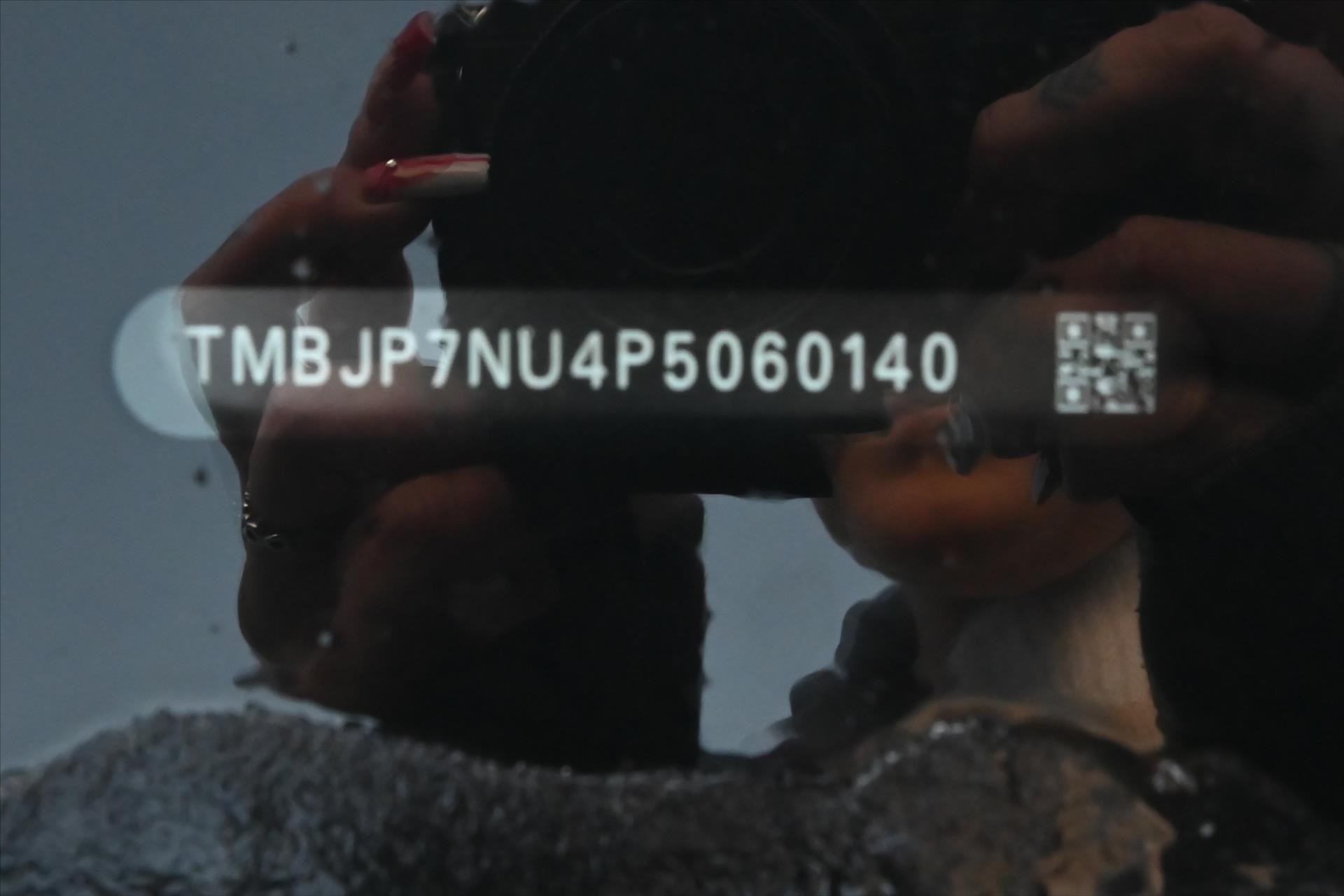 Hlavní fotografie vozu Škoda Karoq 1,0 TSI 81 kW Business VŮZ PŘIPRAVUJEME K PRODEJI (2)