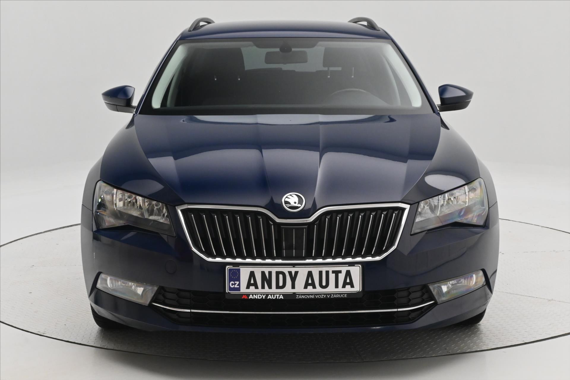 Hlavní fotografie vozu Škoda Superb 2,0 TDI 110 kW Ambition Tažné Záruka (1)