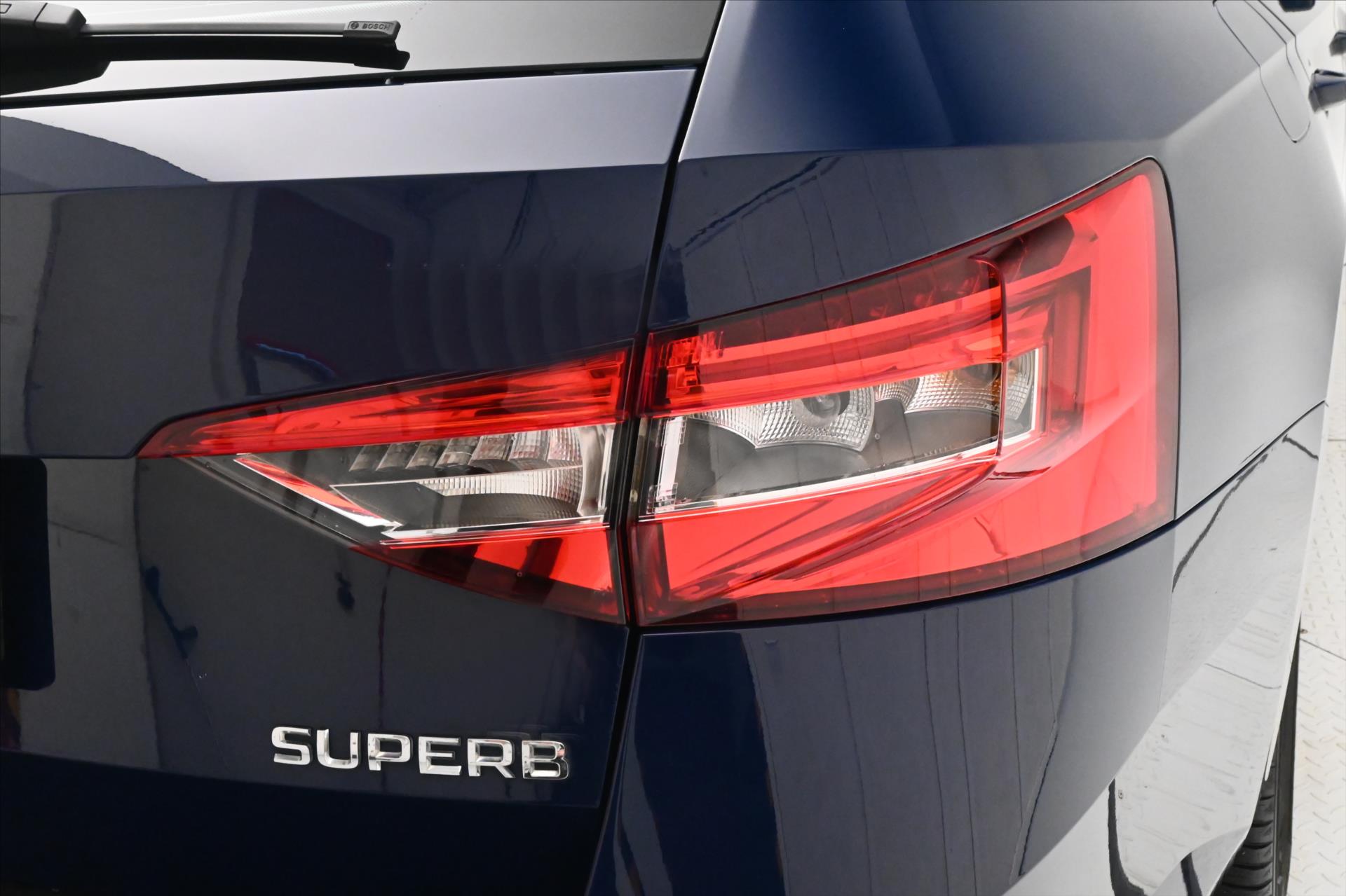 Hlavní fotografie vozu Škoda Superb 2,0 TDI 110 kW Ambition Tažné Záruka (27)