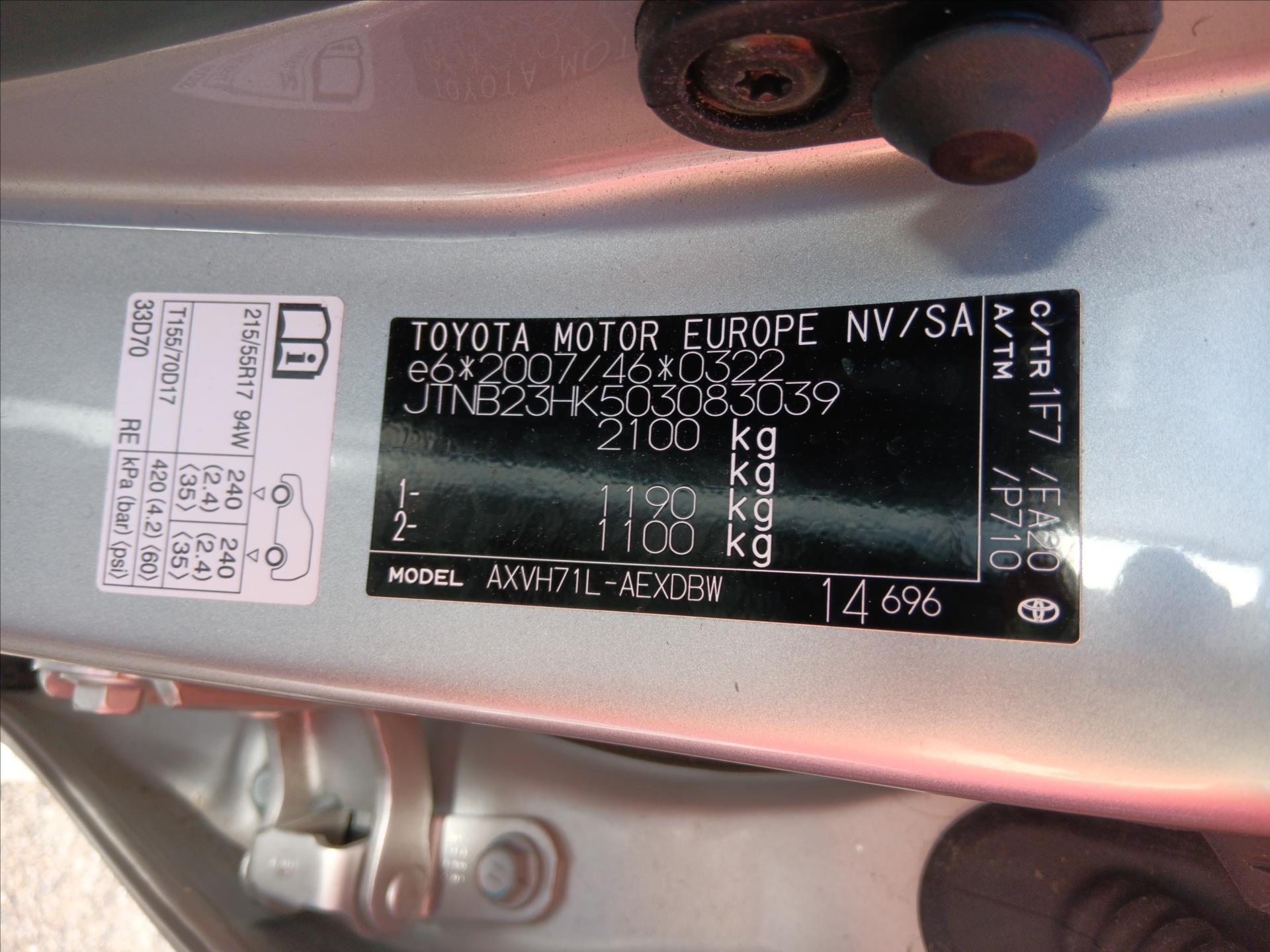 Hlavní fotografie vozu Toyota Camry 2,5 160 kW Hybrid Active VŮZ PŘIPRAVUJEME K PRODEJI (2)