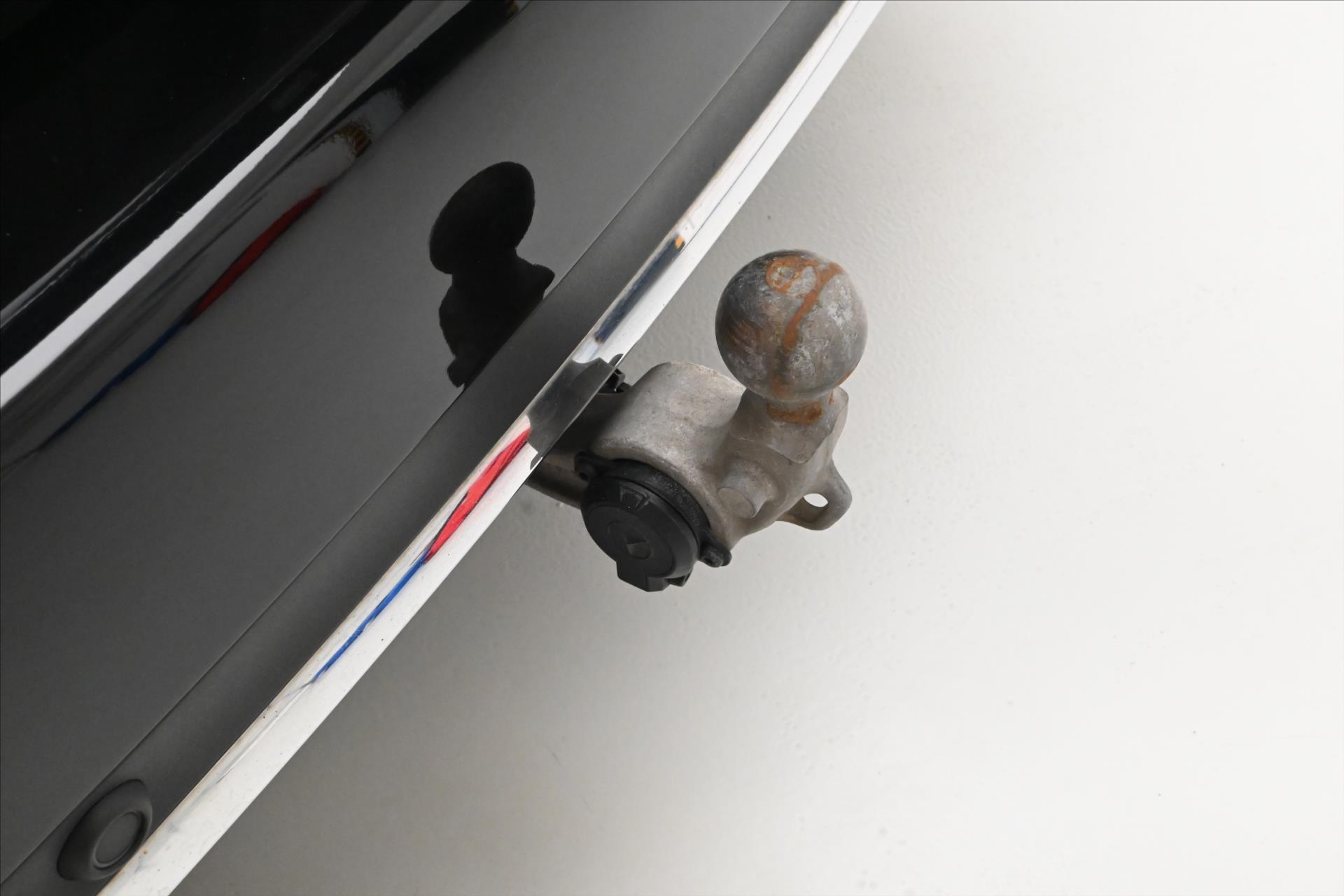 Hlavní fotografie vozu Mercedes-Benz Třídy E 2,0 220d 147kW AMGLINE Záruka až 5 let (28)