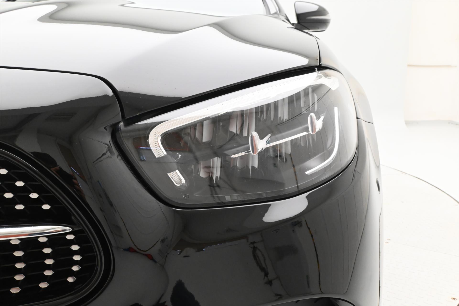 Hlavní fotografie vozu Mercedes-Benz Třídy E 2,0 220d 147kW AMGLINE Záruka až 5 let (29)