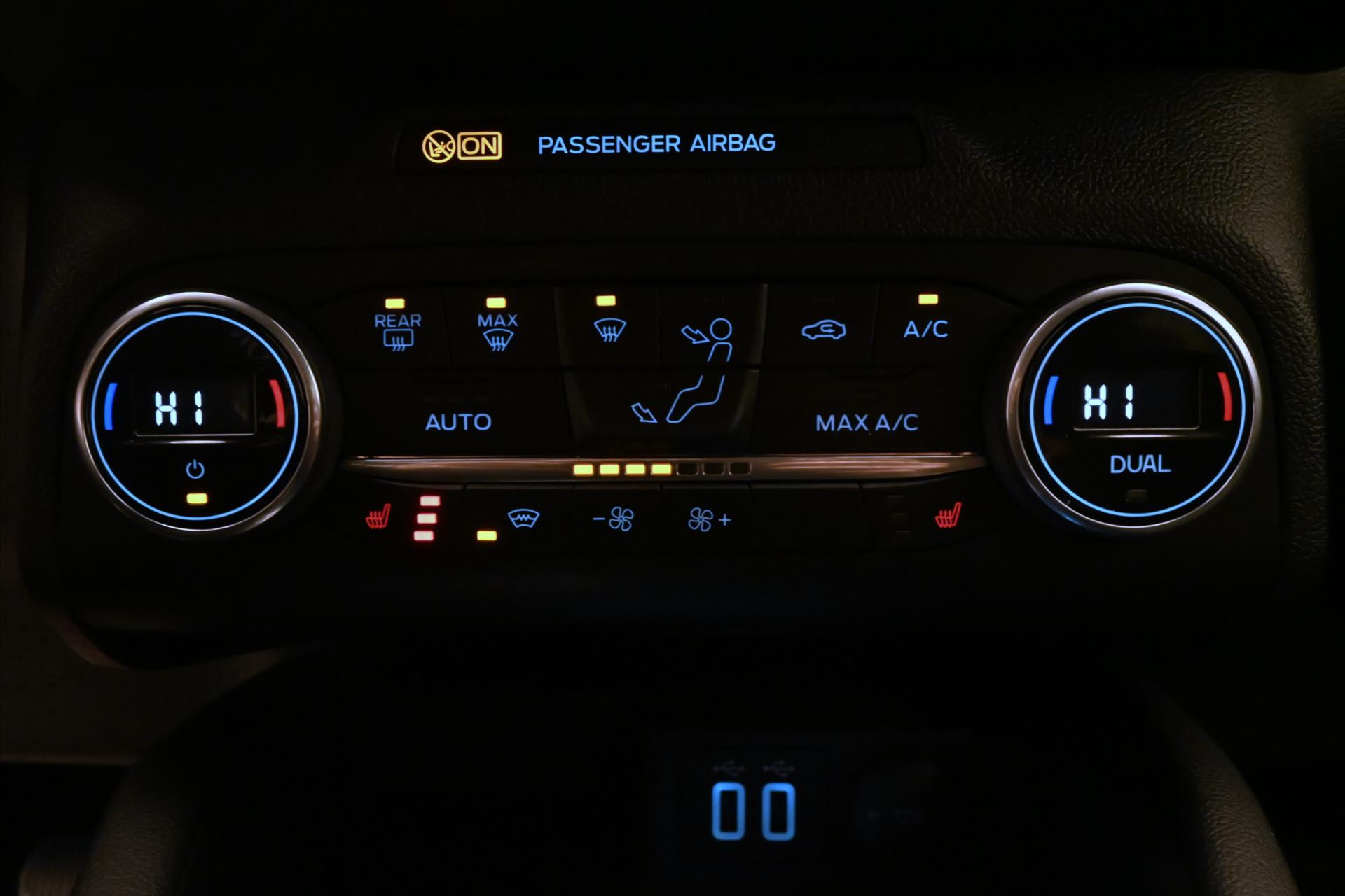 Hlavní fotografie vozu Ford Kuga 2,0 EcoBlue ST Line X AT8 4WD Záruka až 5 let (20)