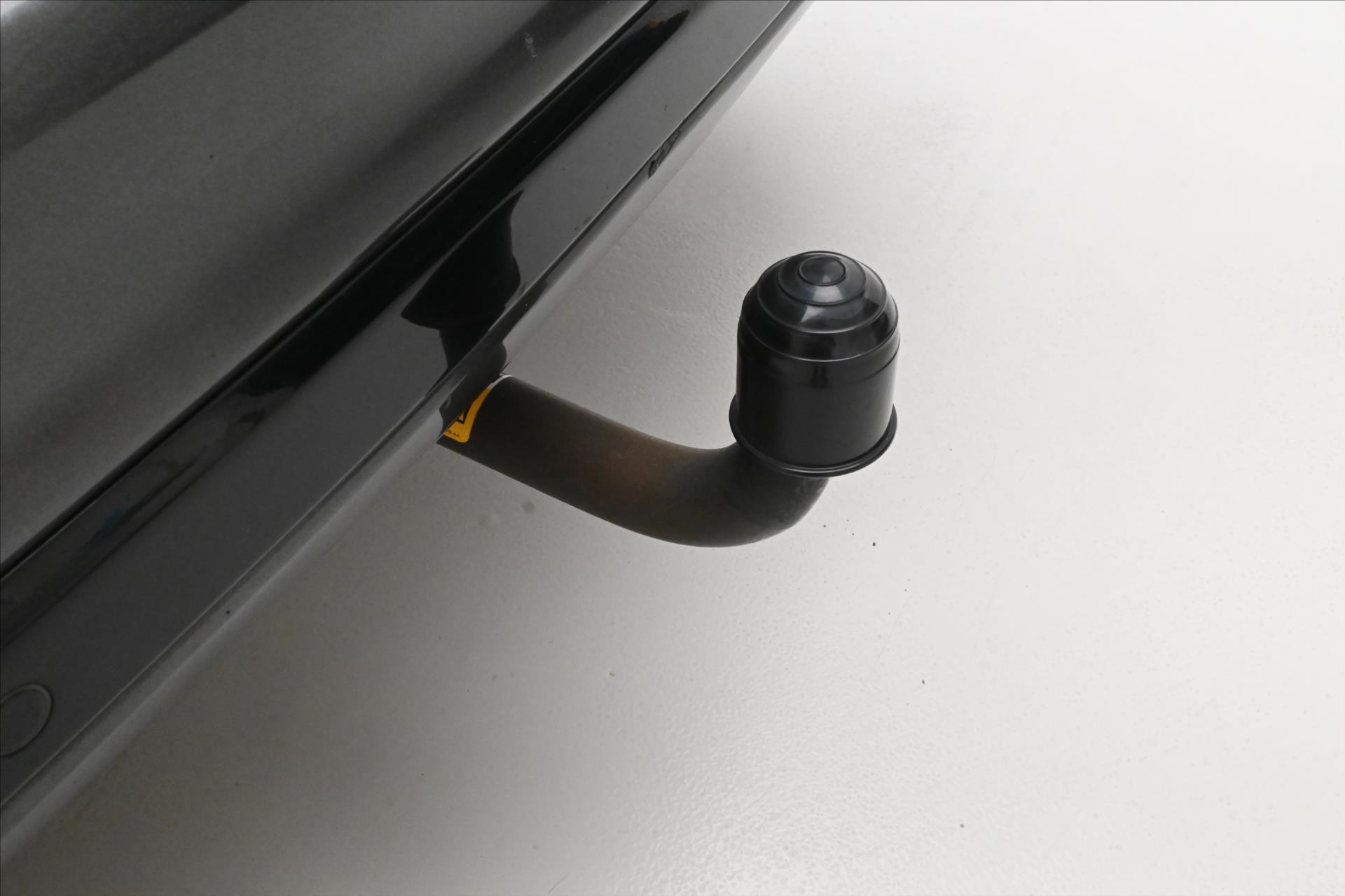 Hlavní fotografie vozu Ford Kuga 2,0 EcoBlue ST Line X AT8 4WD Záruka až 5 let (28)