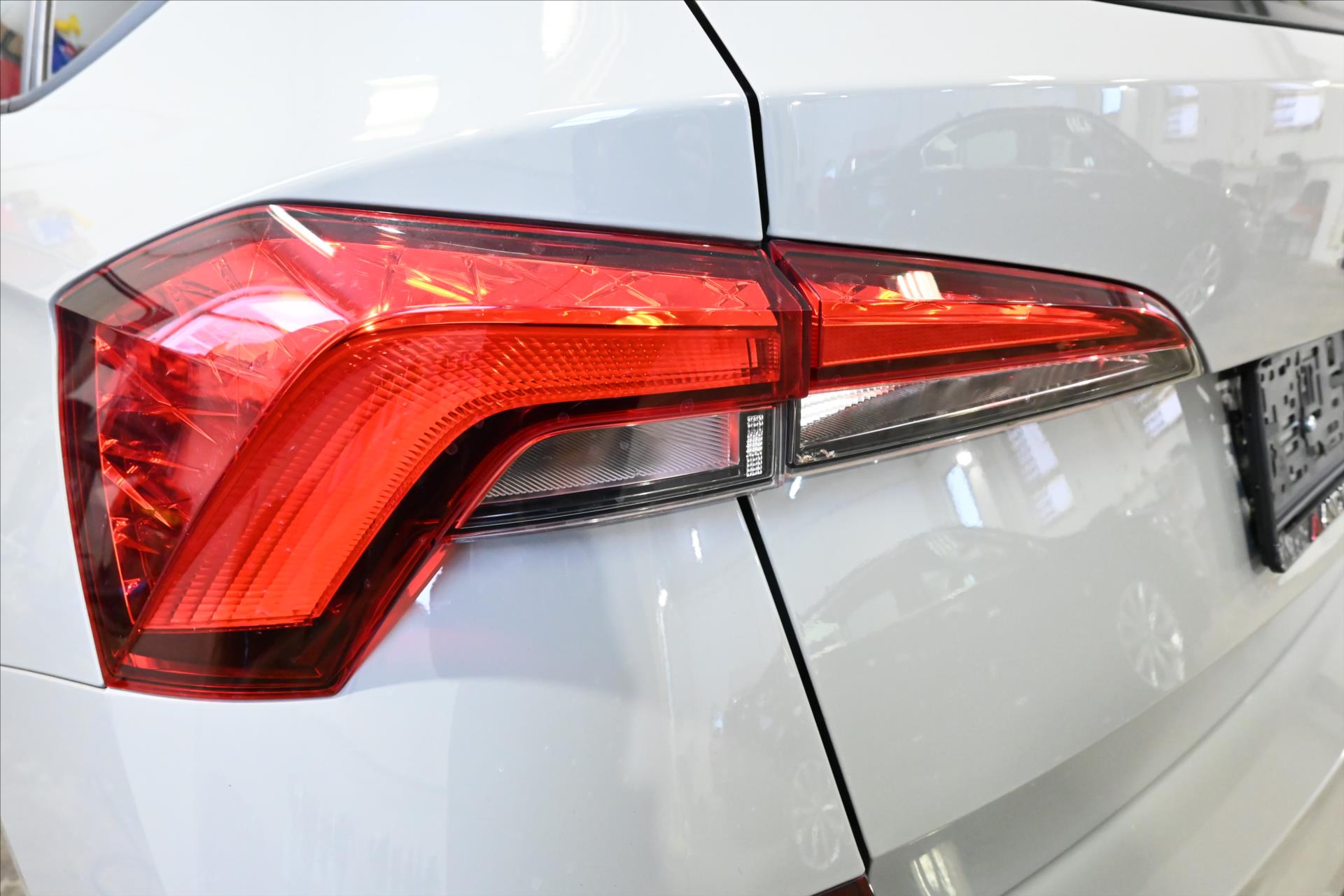 Hlavní fotografie vozu Škoda Kamiq 1,0 TSI 81 kW Sport Business Záruka až 5 let (27)