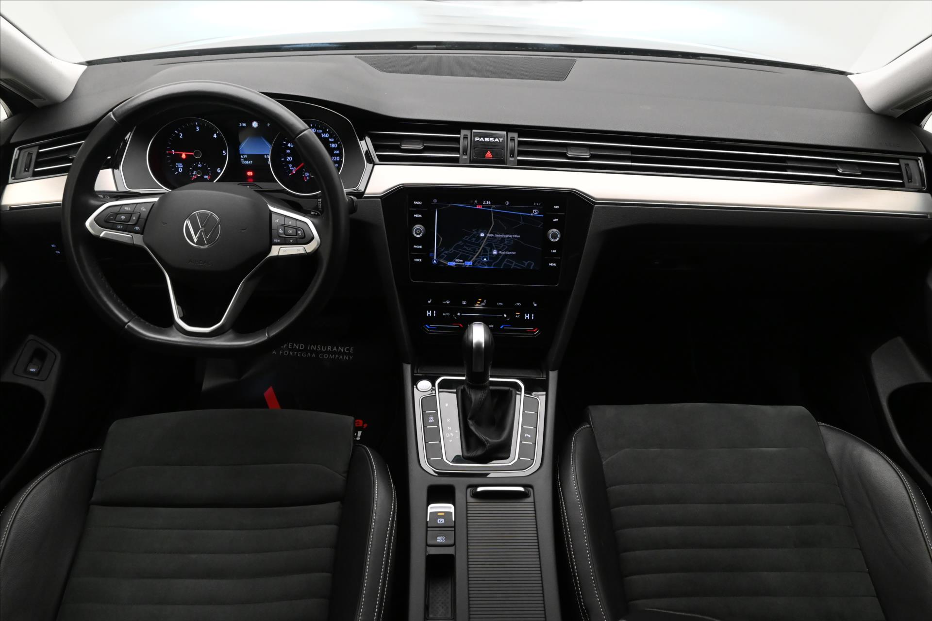 Hlavní fotografie vozu Volkswagen Passat 2,0 TDI 110 kW DSG Elegance Záruka až 5 let (15)