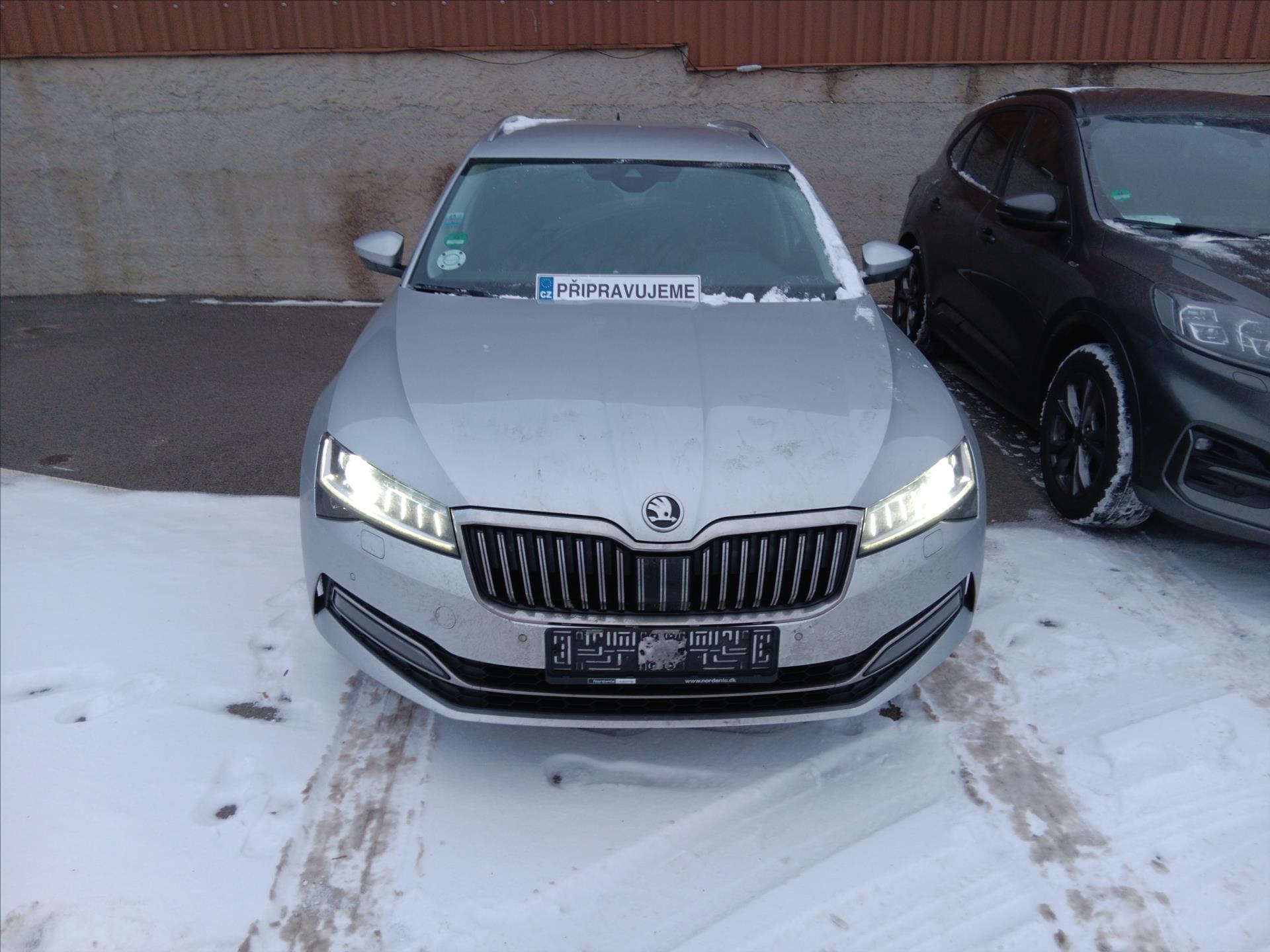 Škoda Superb 2,0 TDI 110kW DSG Executive Vůz připravujeme k prodeji