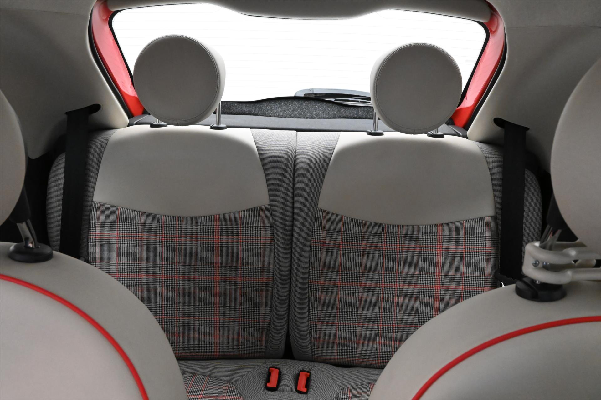 Hlavní fotografie vozu Fiat 500 1,2 i Plus 51Kw PANORAMA Záruka až 5 let (24)