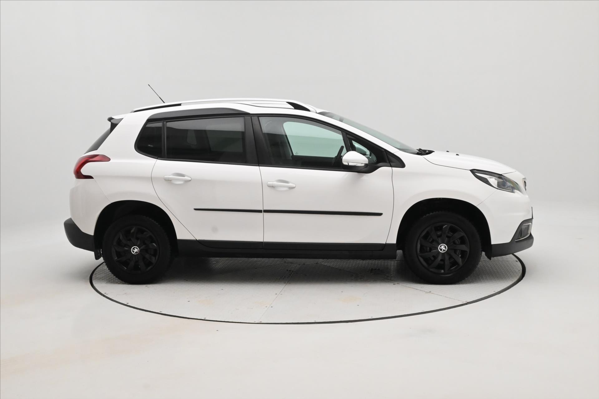 Hlavní fotografie vozu Peugeot 2008 1,2 PureTech 60 kW Digiklima Záruka až 5 let (4)