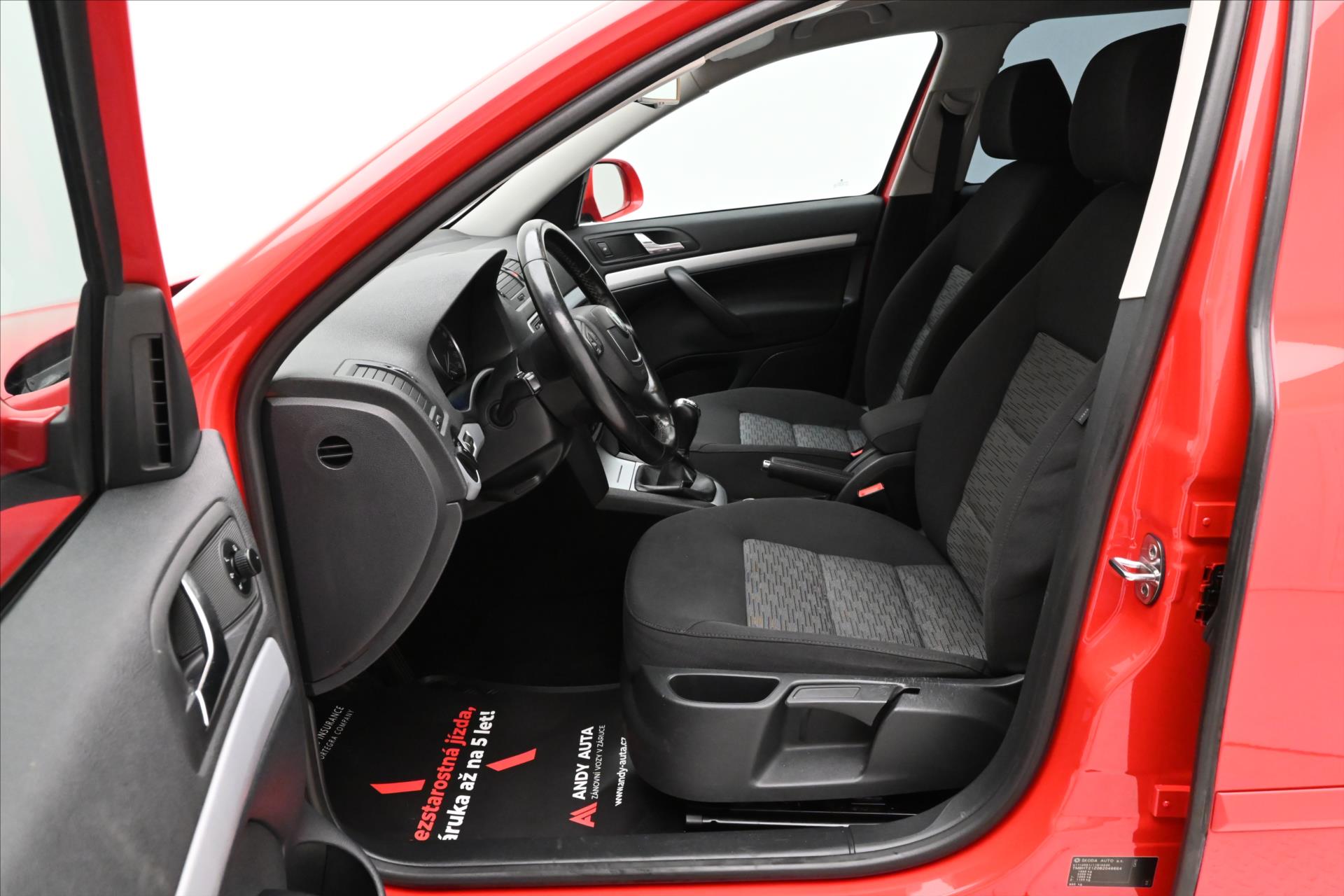 Main photo of the car Skoda Octavia 1.6 TDI 77kW Ambition Multifunction (13)